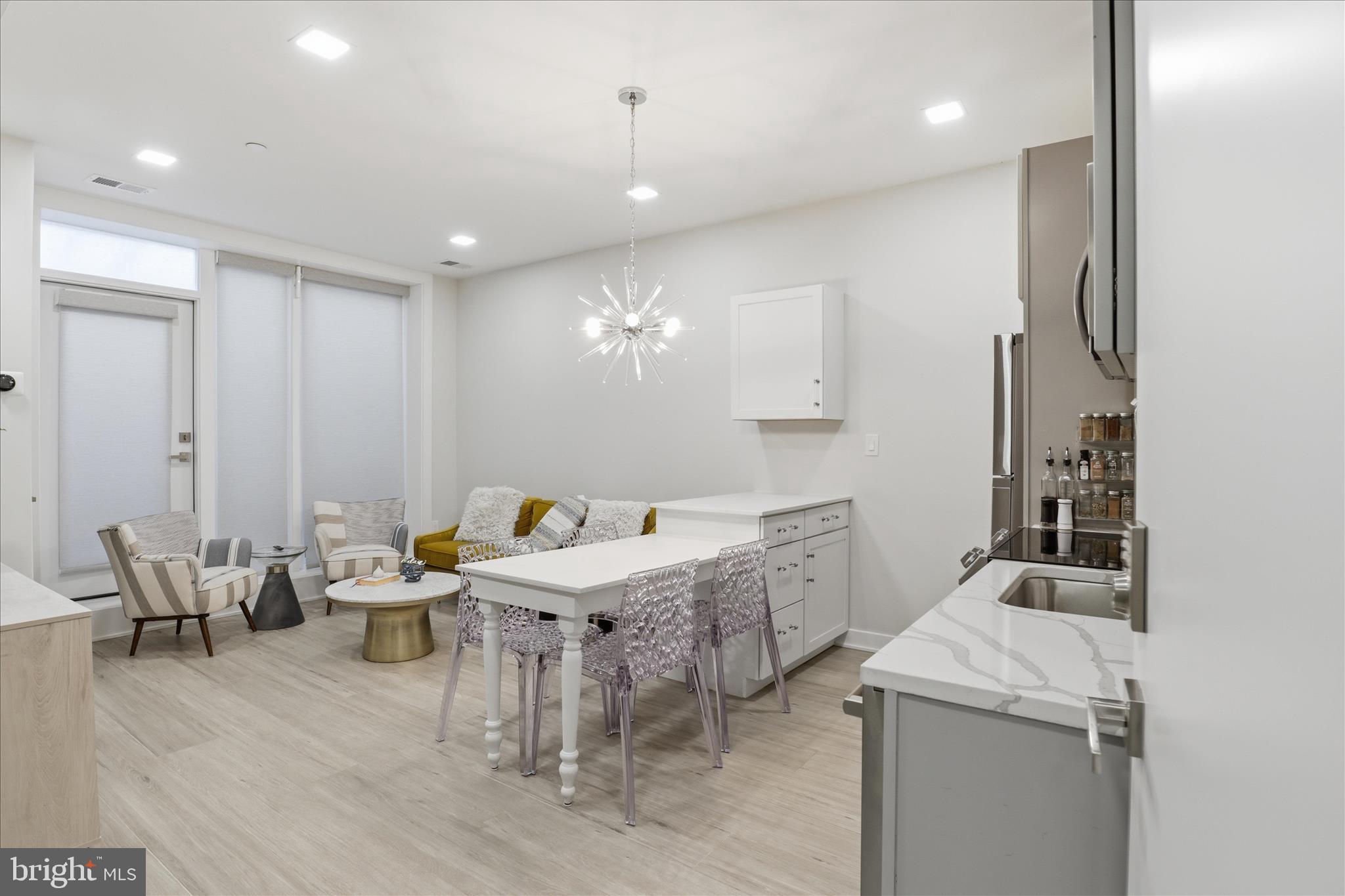BRENTWOOD - Residential