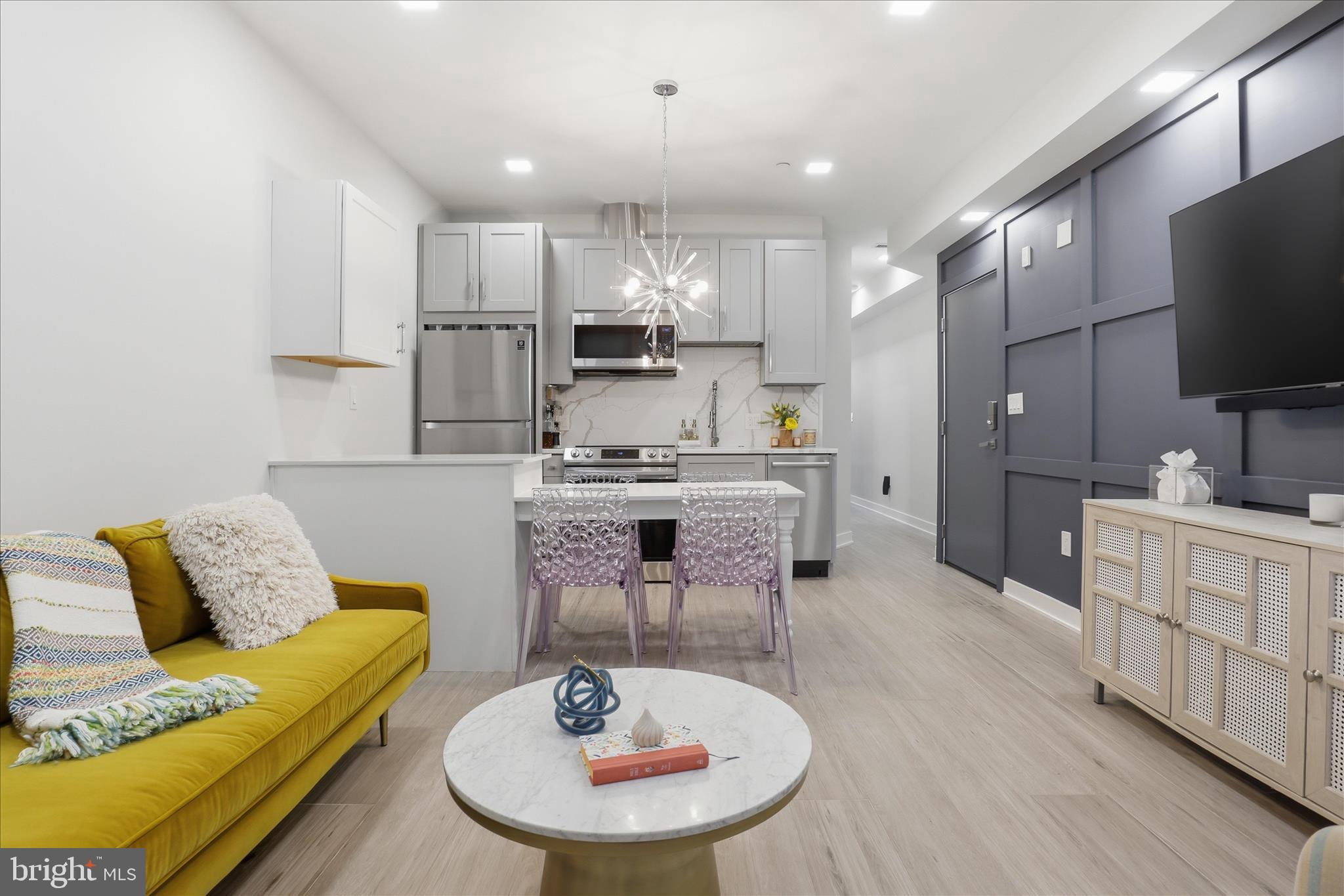 BRENTWOOD - Residential