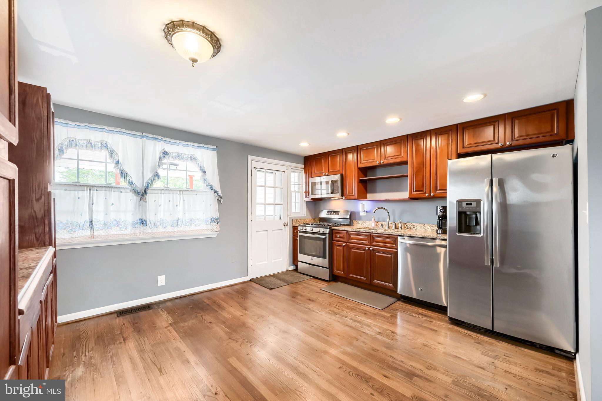 NORTH POINT VILLAGE - Residential