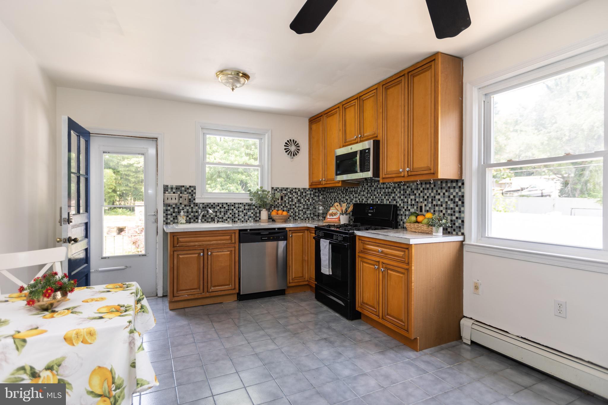 HAMILTON HEIGHTS - Residential