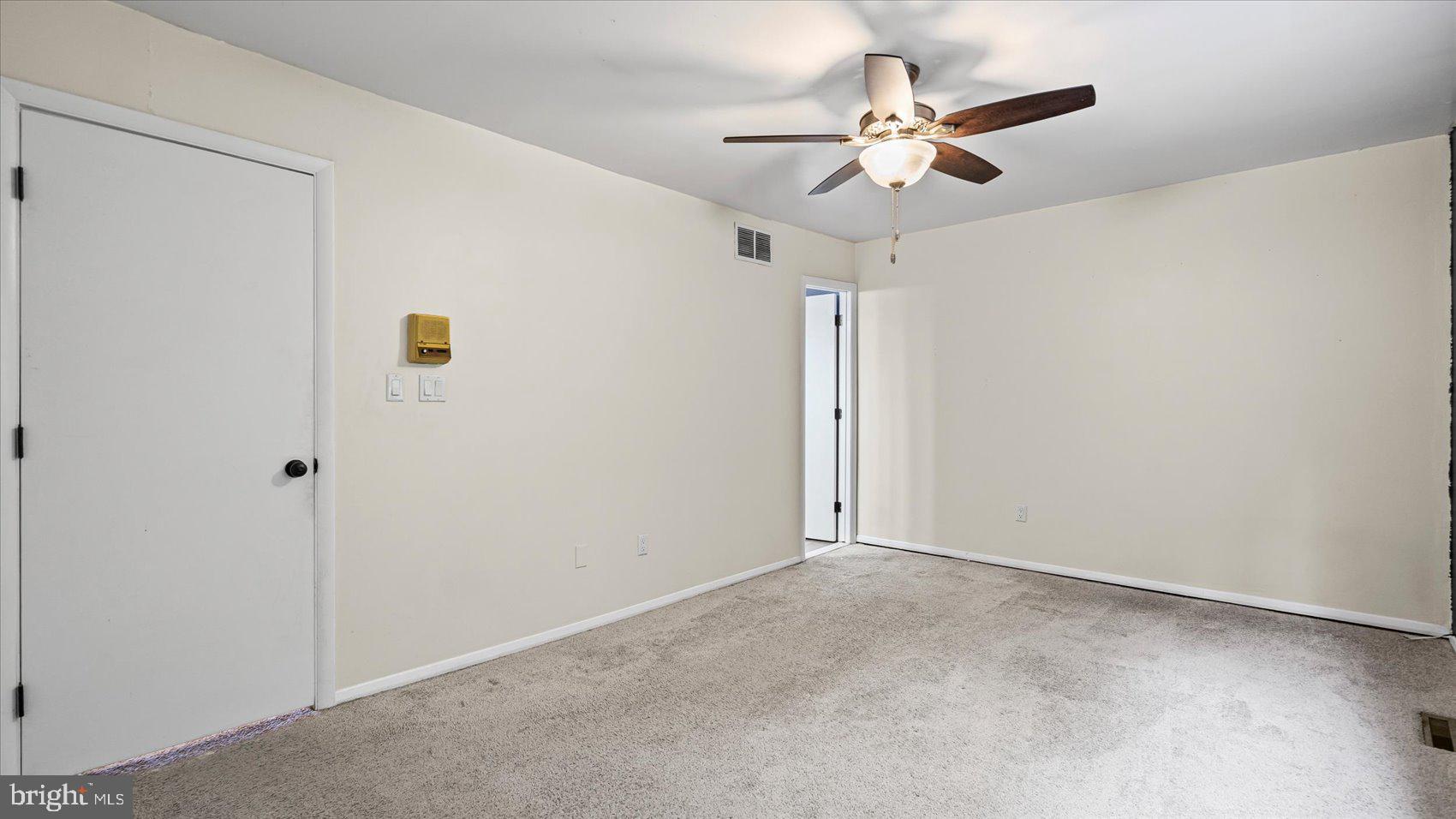SUMMIT TOWNHOUSES - Residential