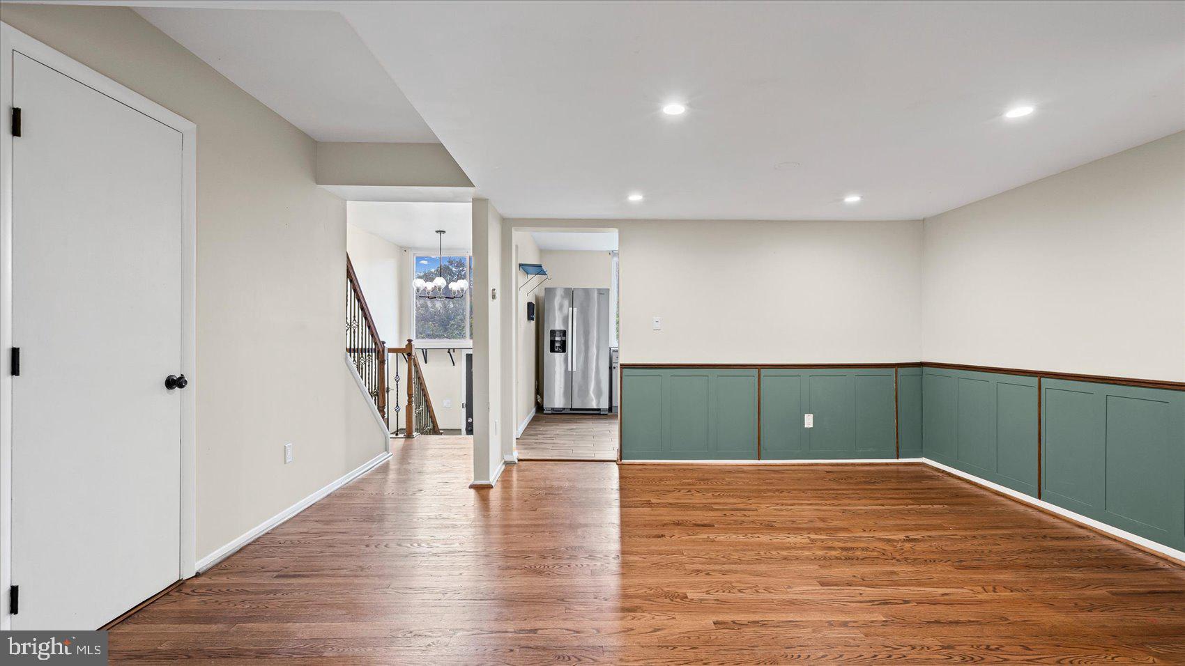 SUMMIT TOWNHOUSES - Residential