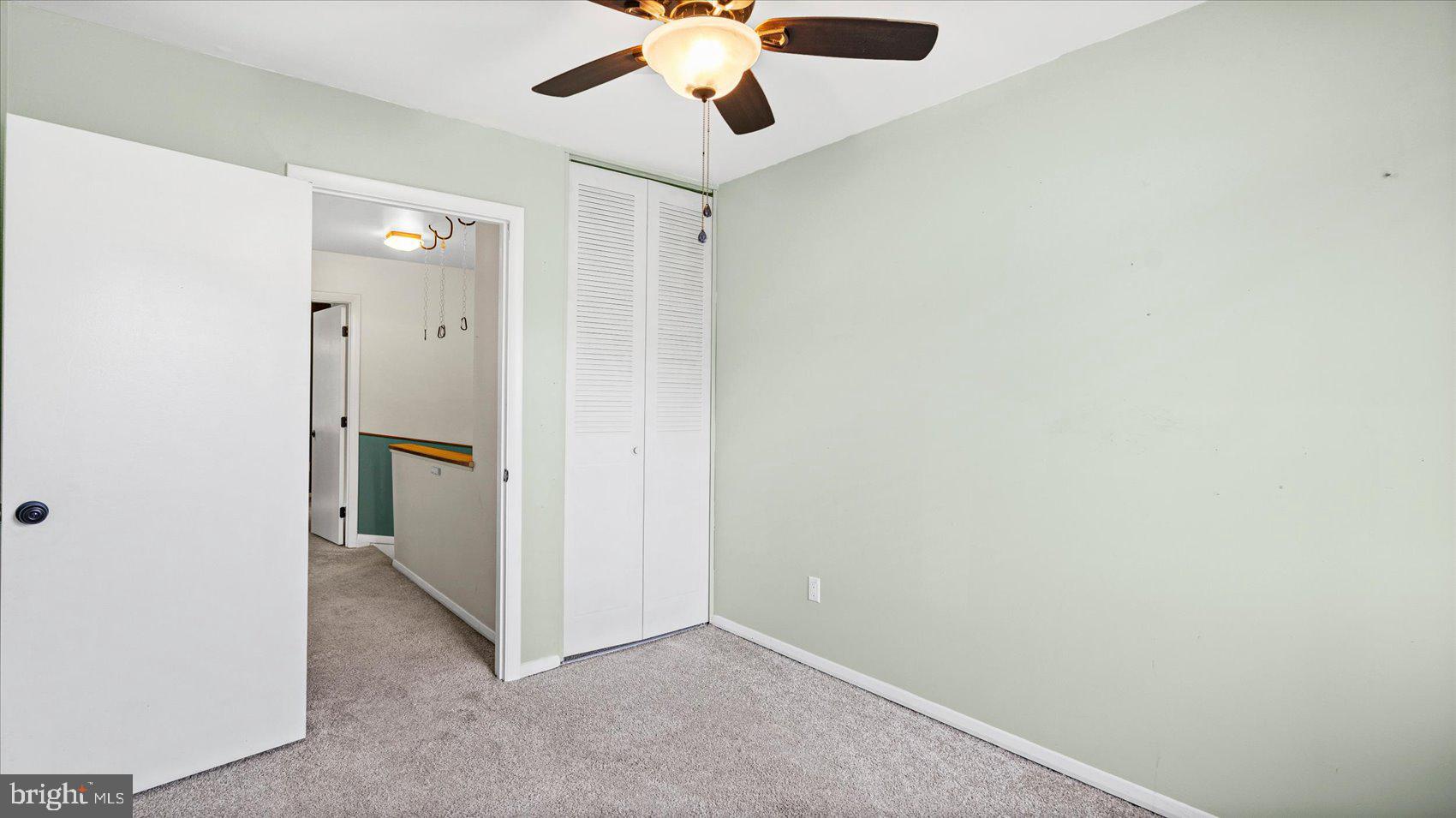SUMMIT TOWNHOUSES - Residential