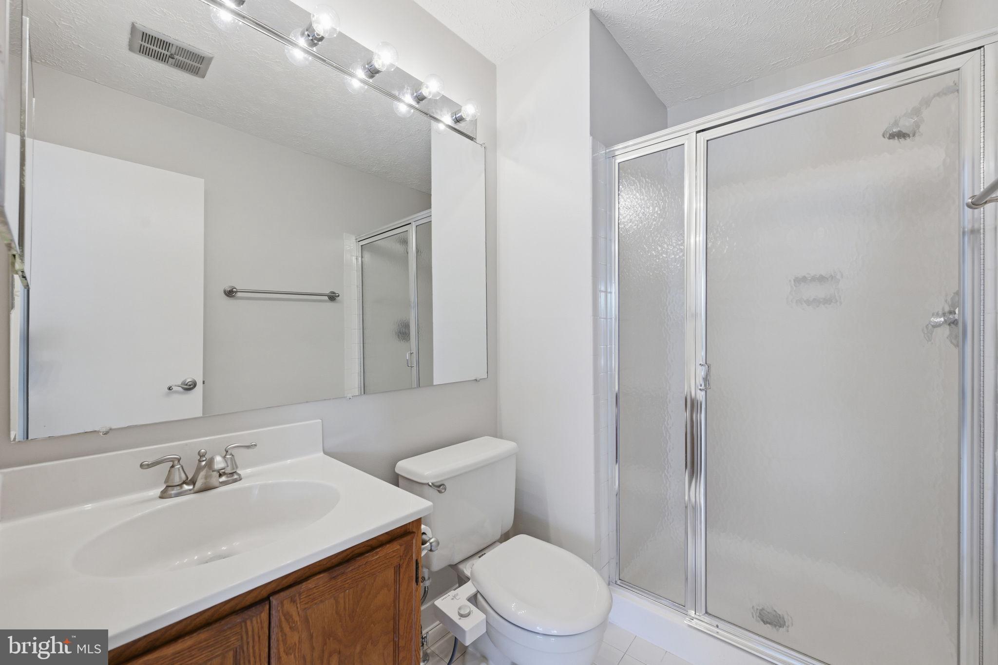 VALLEY STREAM ESTATES - Residential