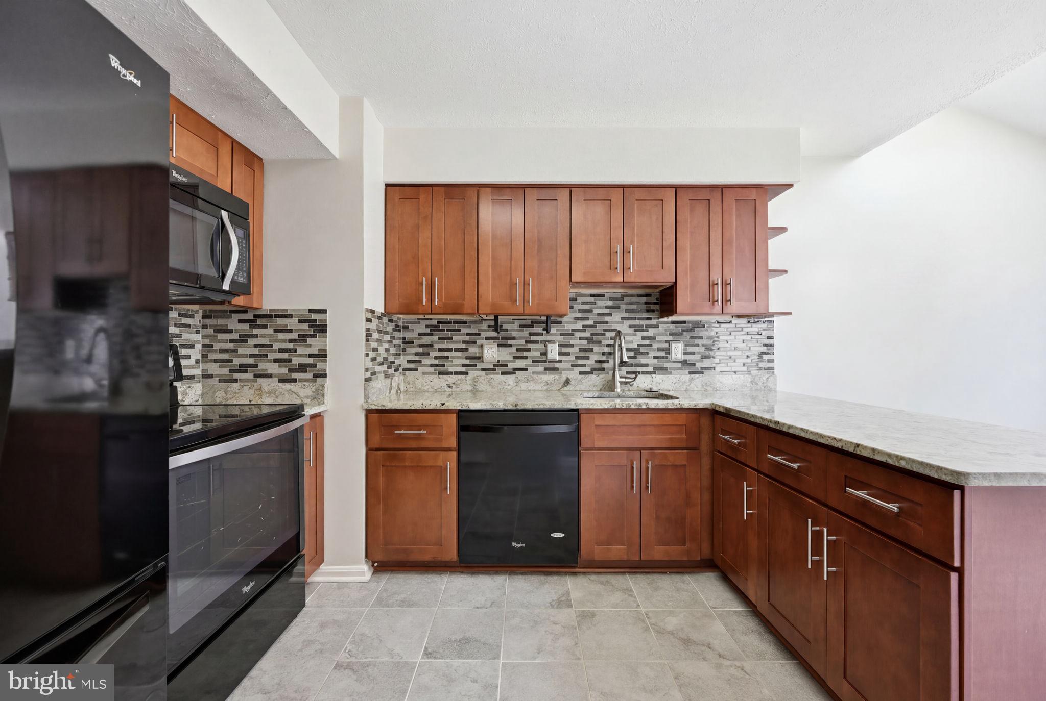 VALLEY STREAM ESTATES - Residential