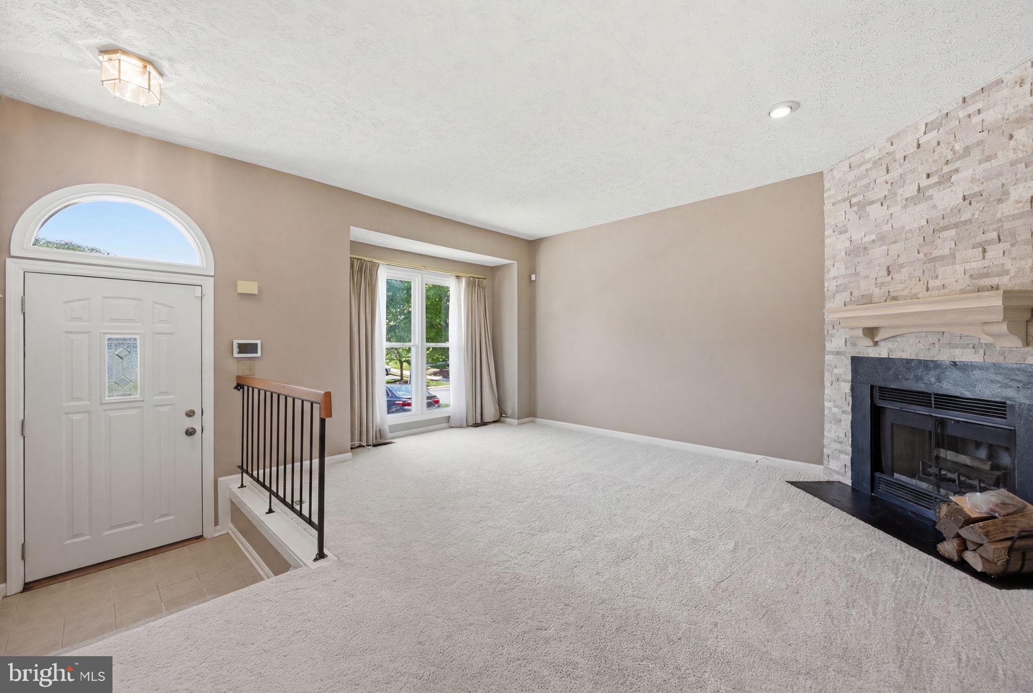 VALLEY STREAM ESTATES - Residential