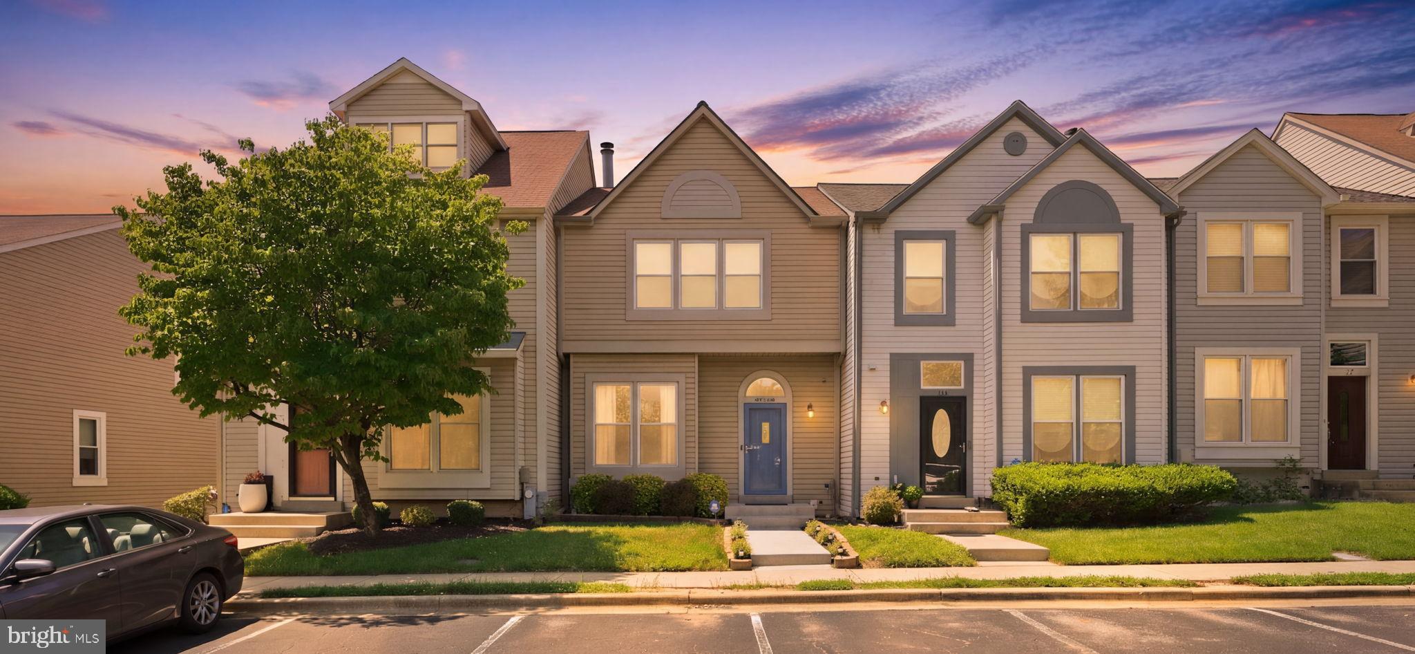 VALLEY STREAM ESTATES - Residential