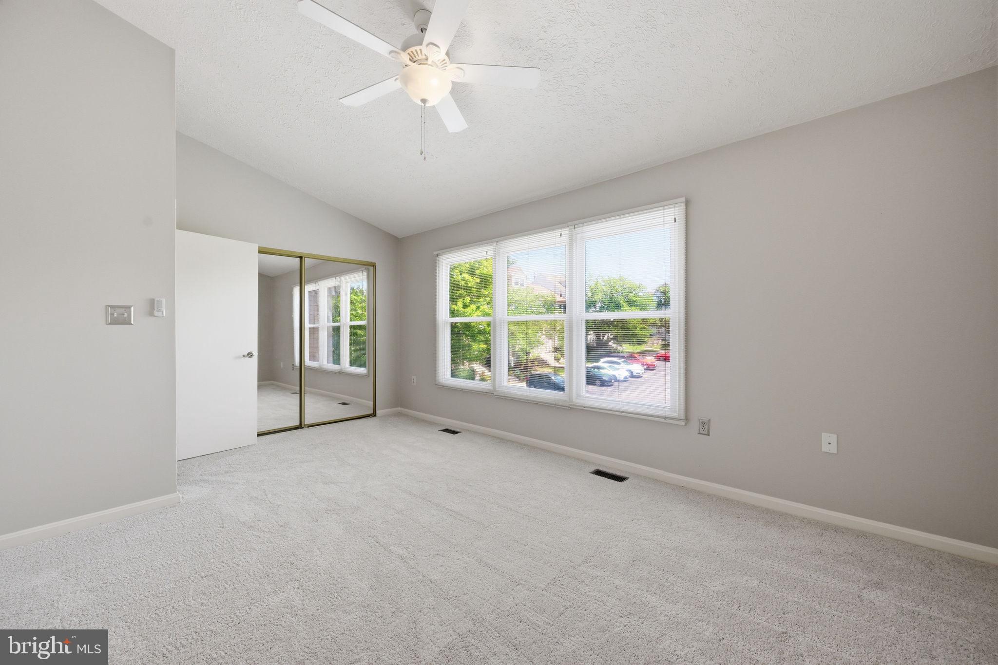 VALLEY STREAM ESTATES - Residential