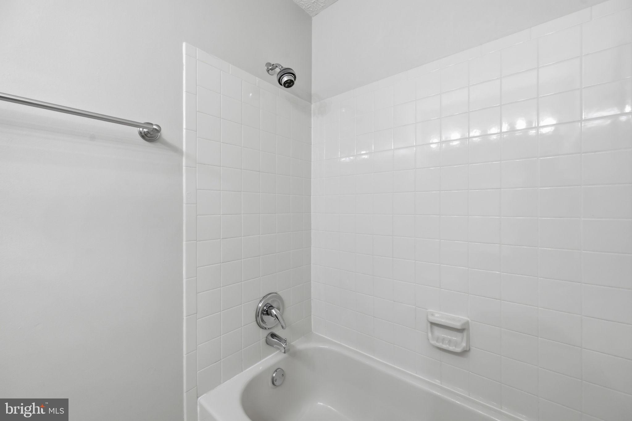 VALLEY STREAM ESTATES - Residential