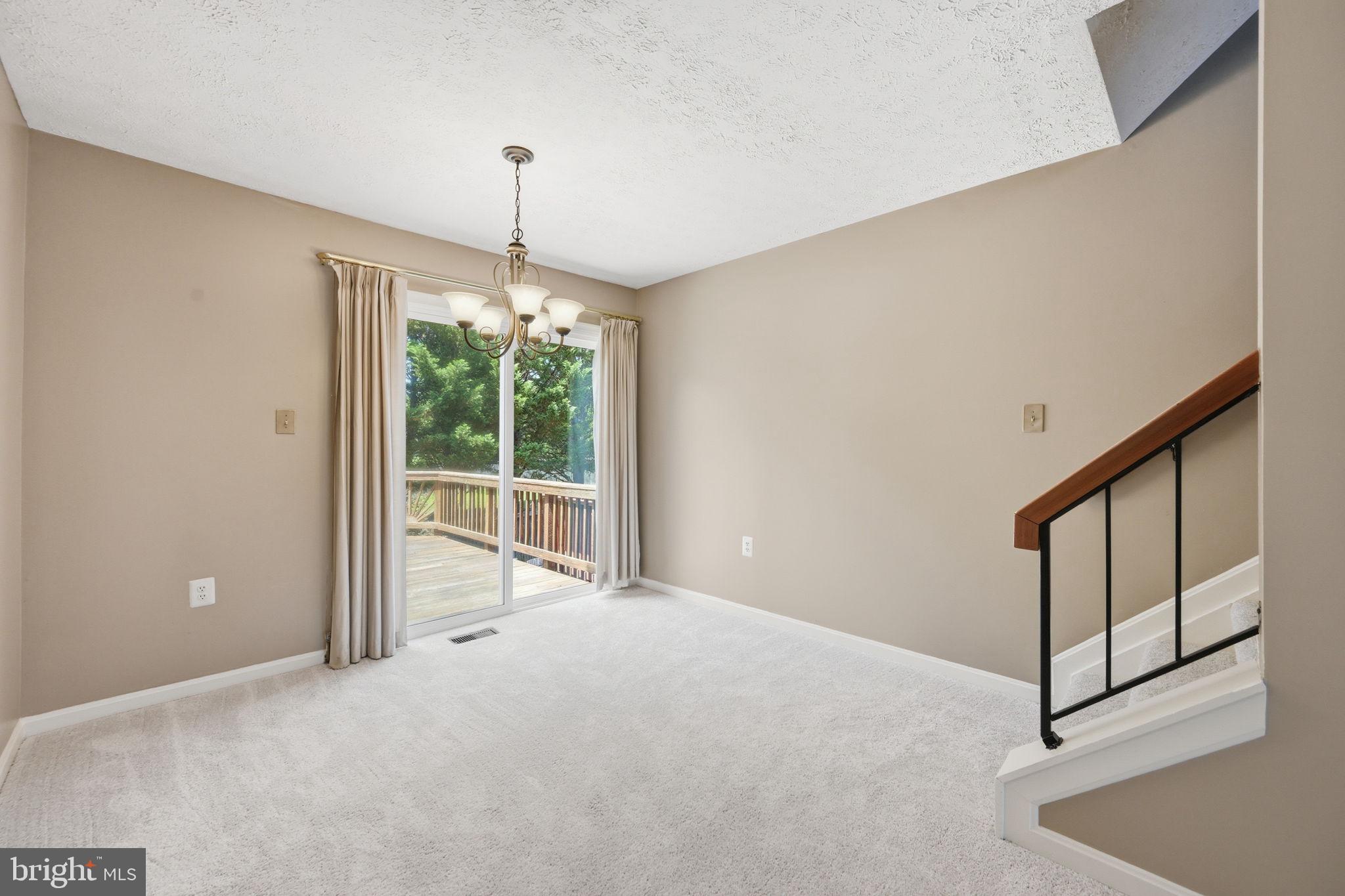 VALLEY STREAM ESTATES - Residential