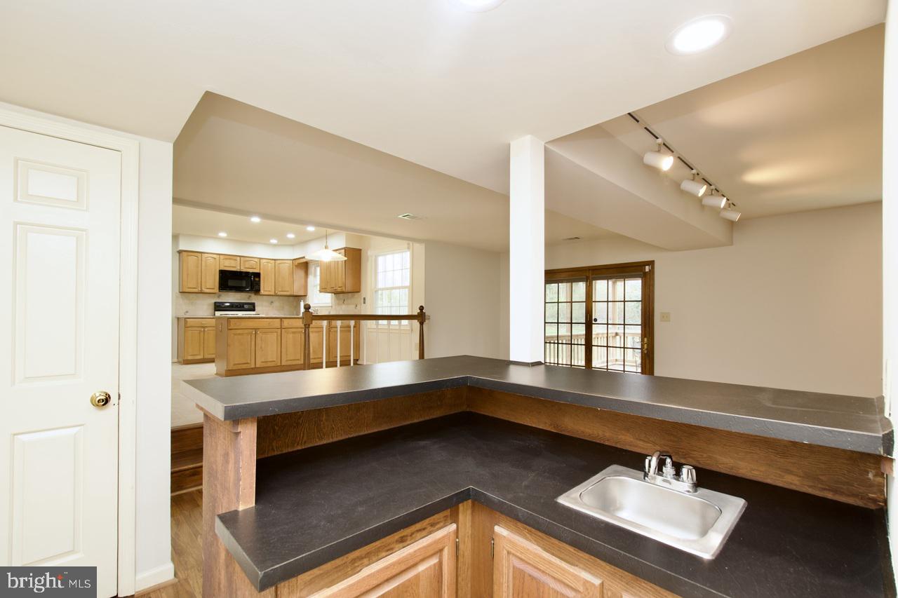 GEORGE MASON FOREST - Residential