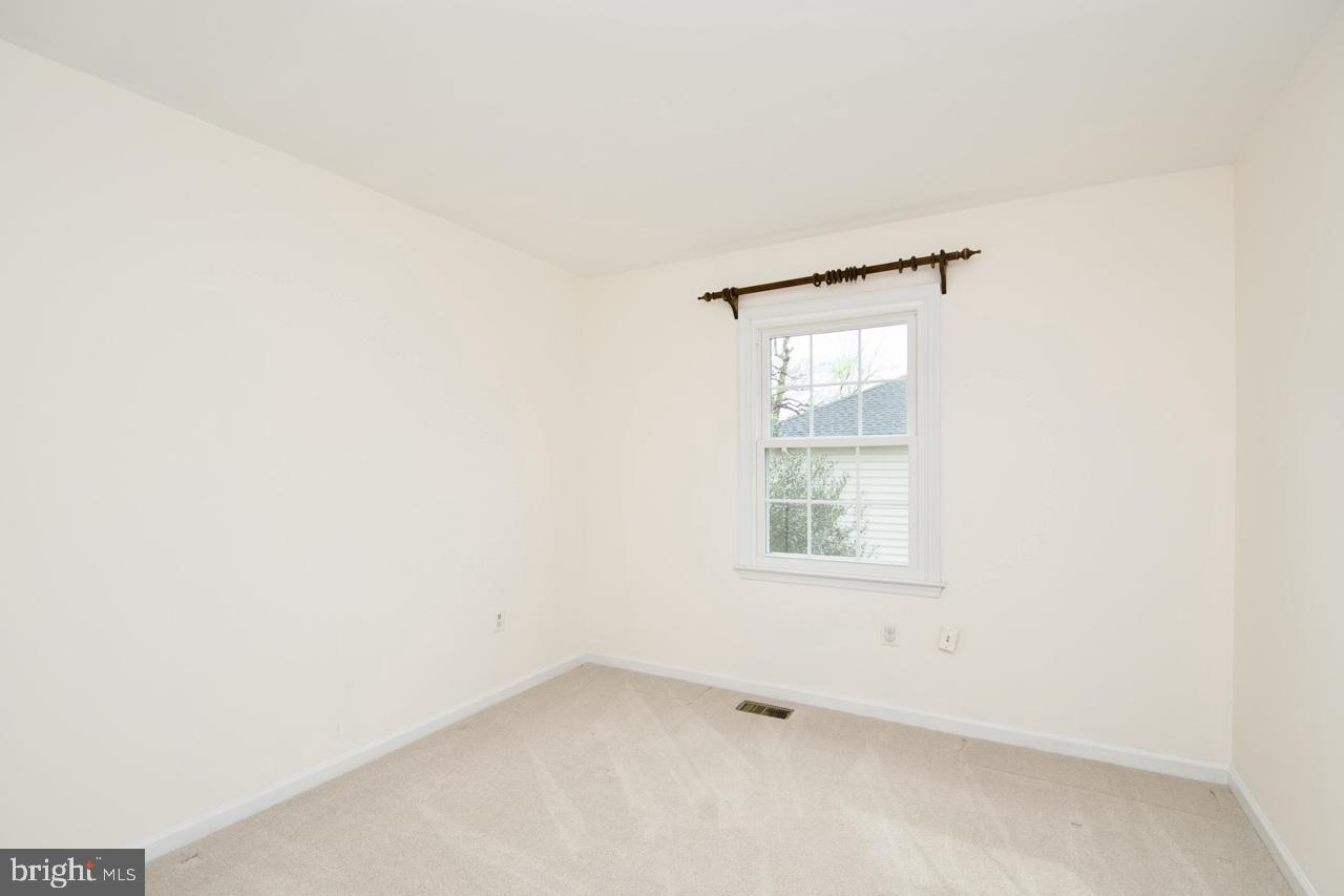 GEORGE MASON FOREST - Residential