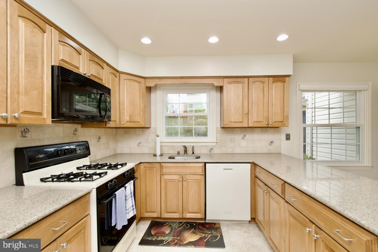 GEORGE MASON FOREST - Residential