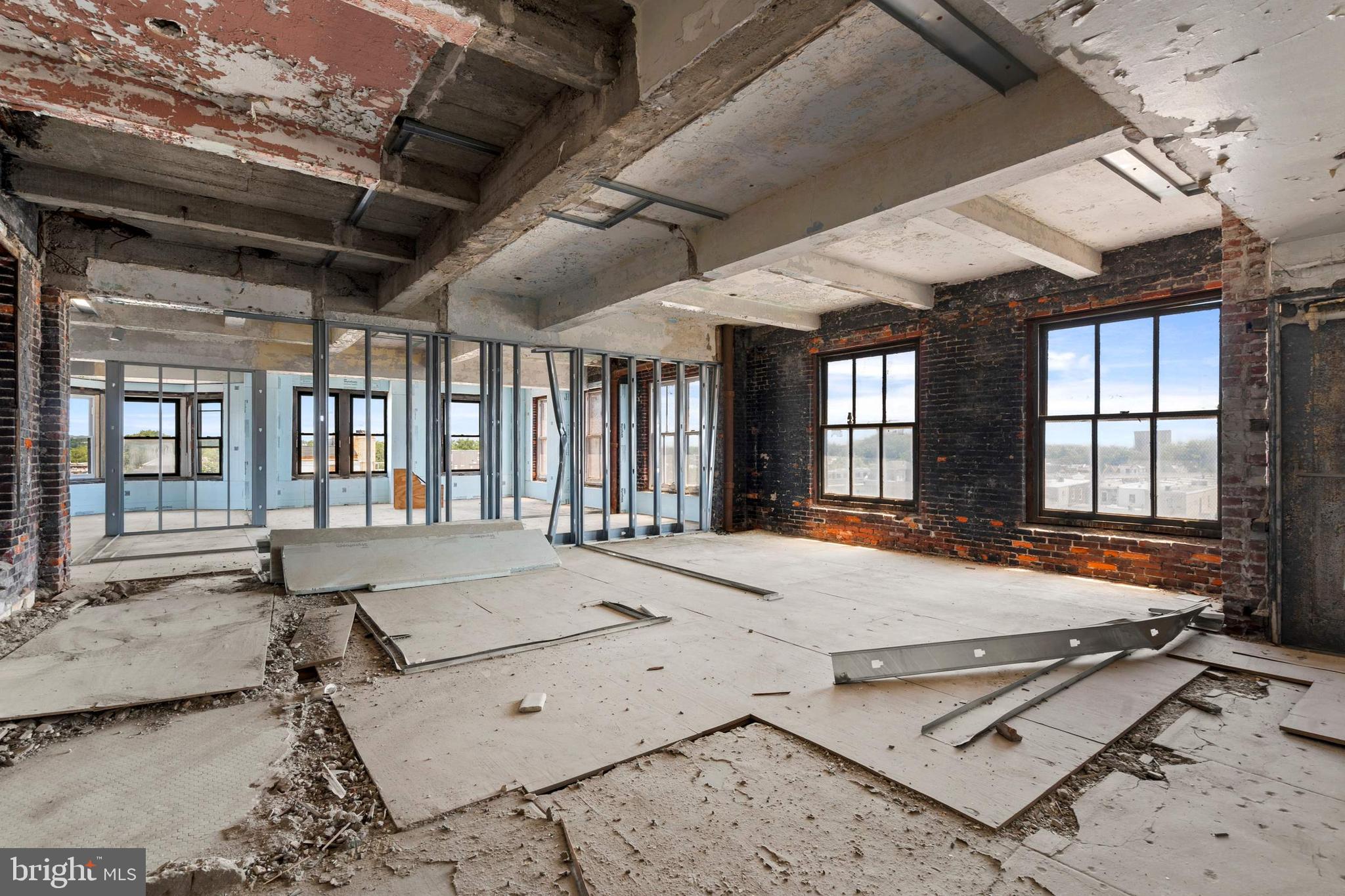WEST PHILADELPHIA - Commercial Sale
