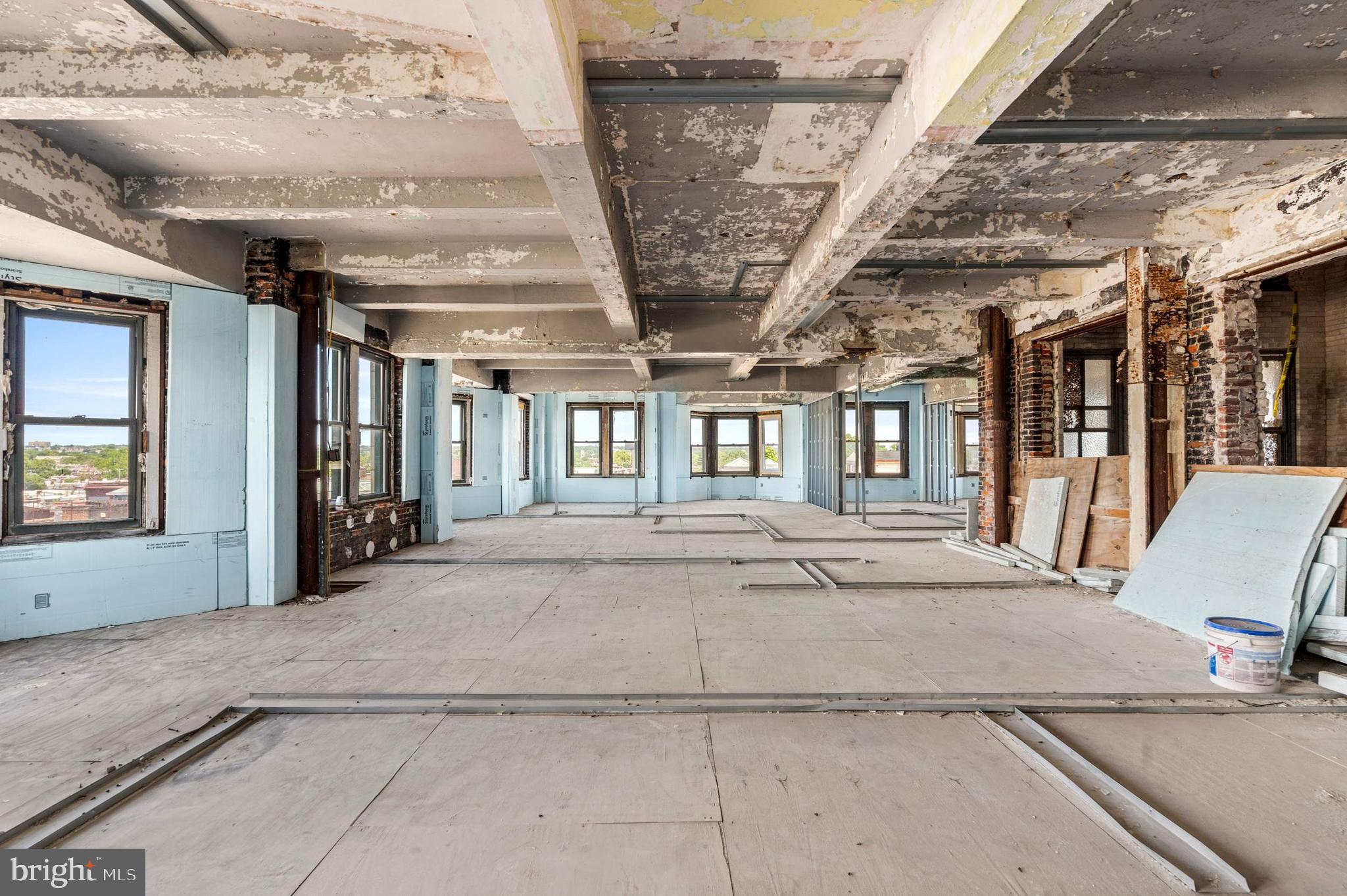 WEST PHILADELPHIA - Commercial Sale