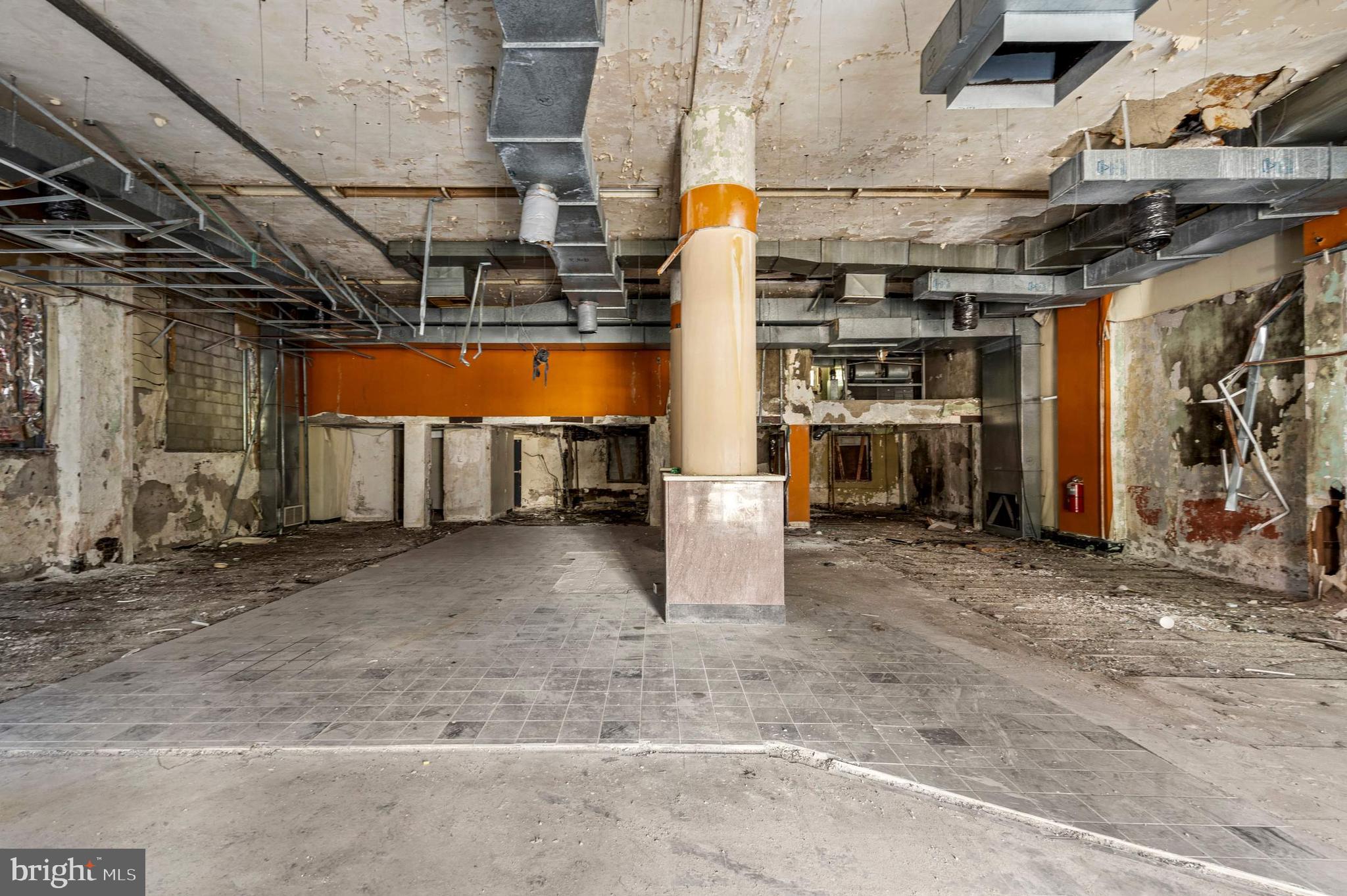 WEST PHILADELPHIA - Commercial Sale