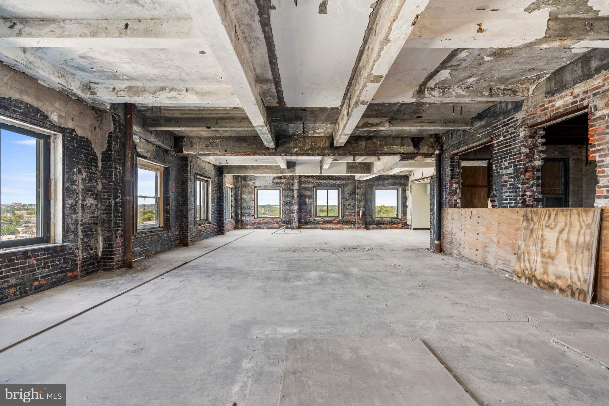 WEST PHILADELPHIA - Commercial Sale