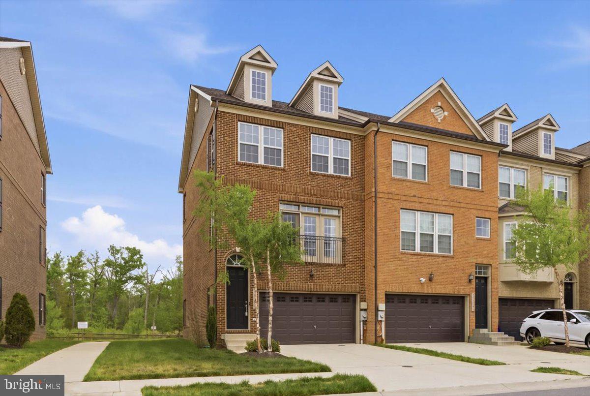 HAMILTON PARK - Residential