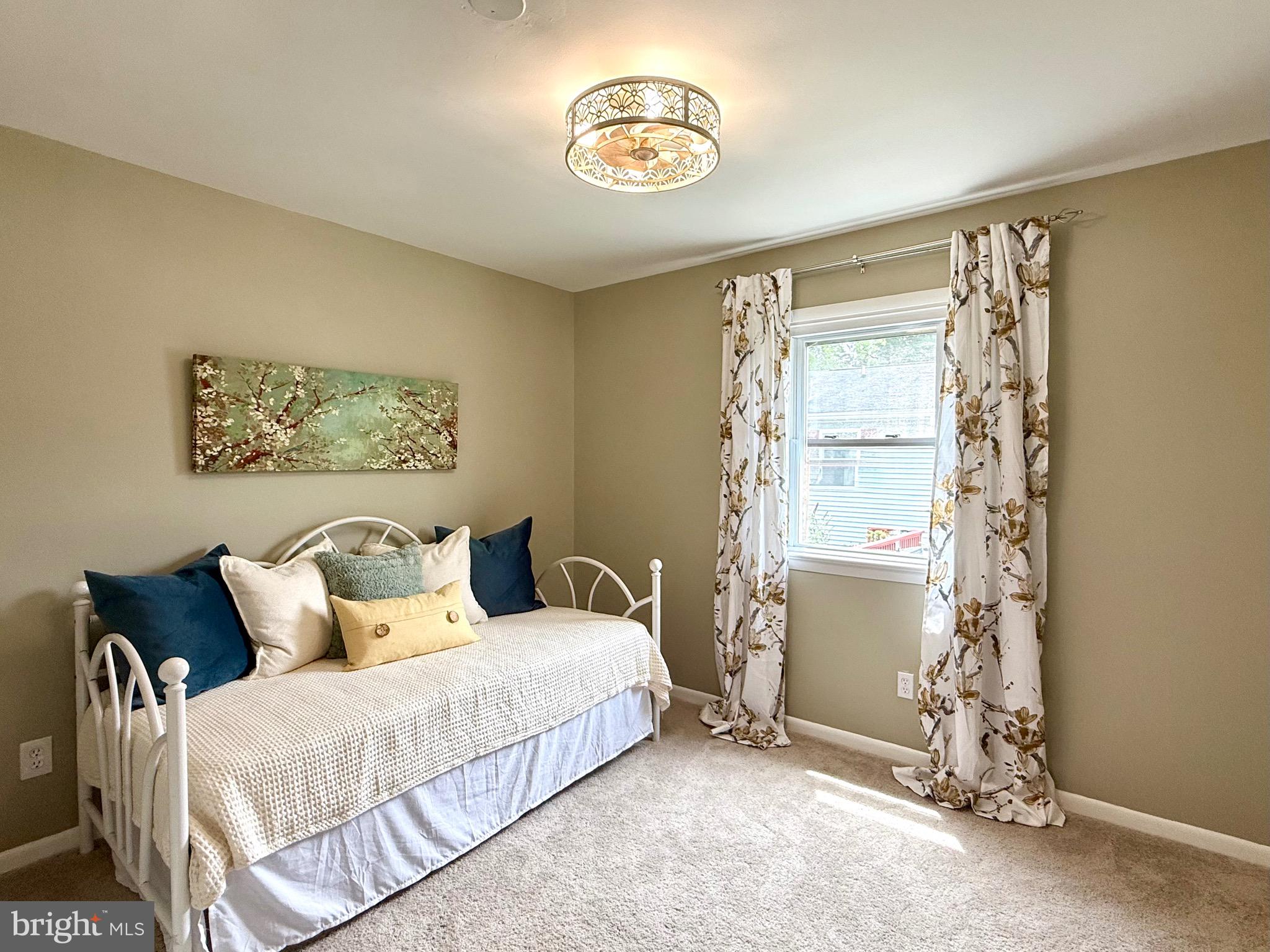 SAVAGE MEADOWS - Residential
