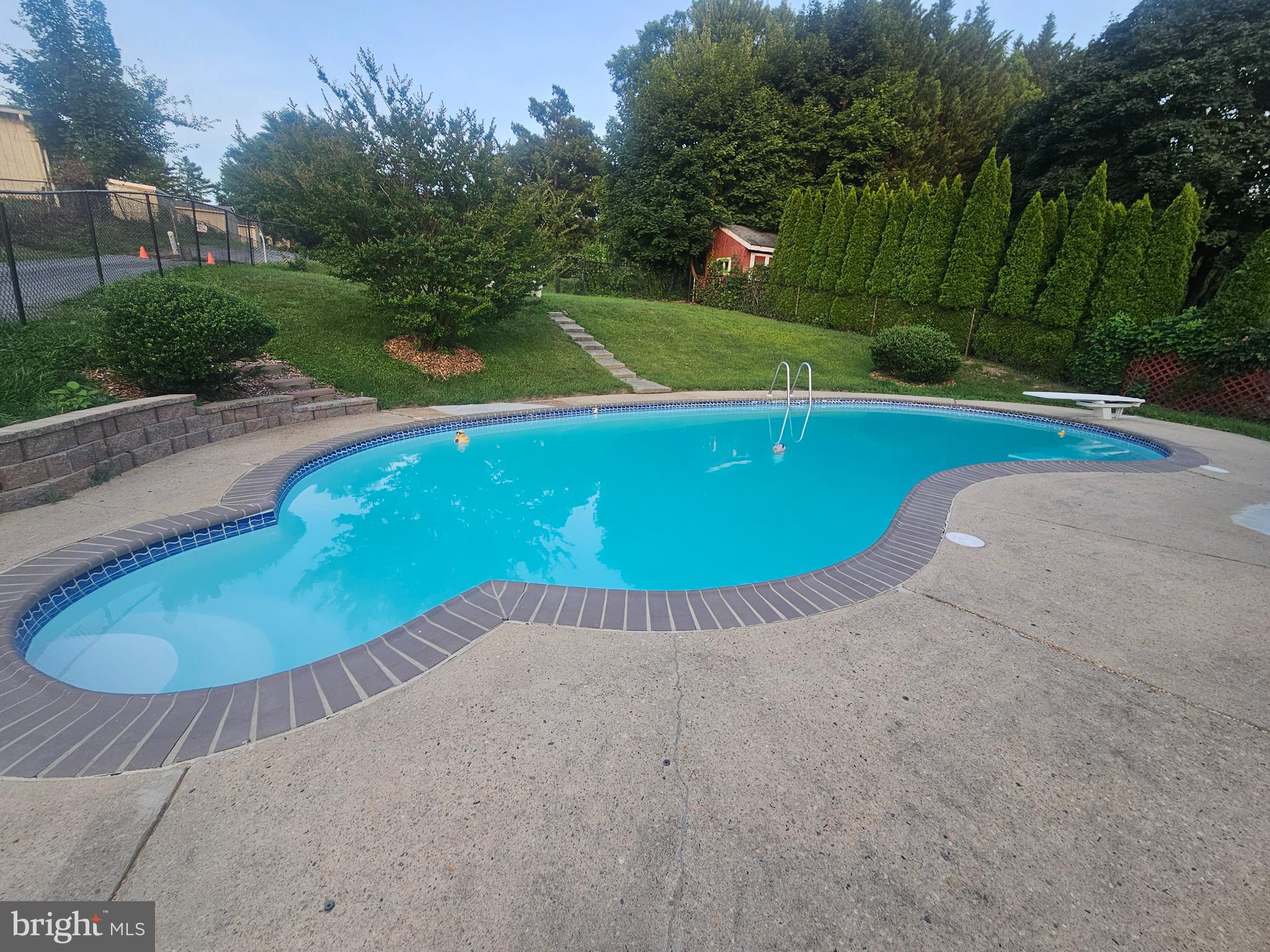 SAVAGE MEADOWS - Residential