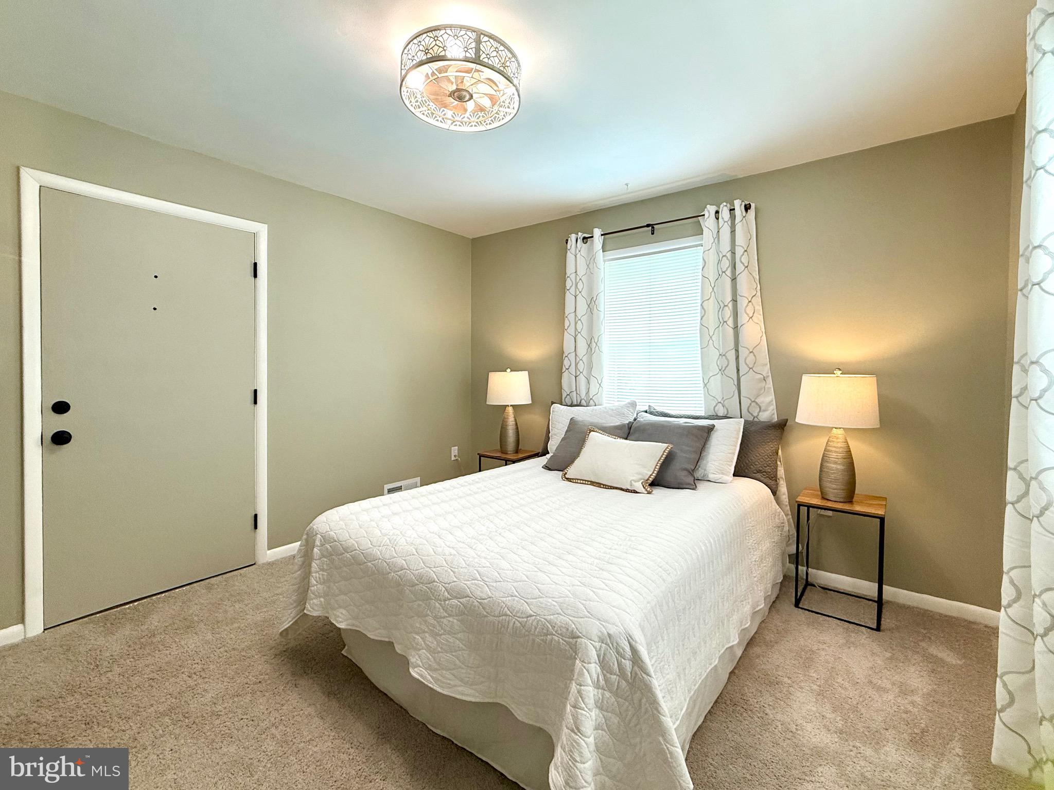SAVAGE MEADOWS - Residential
