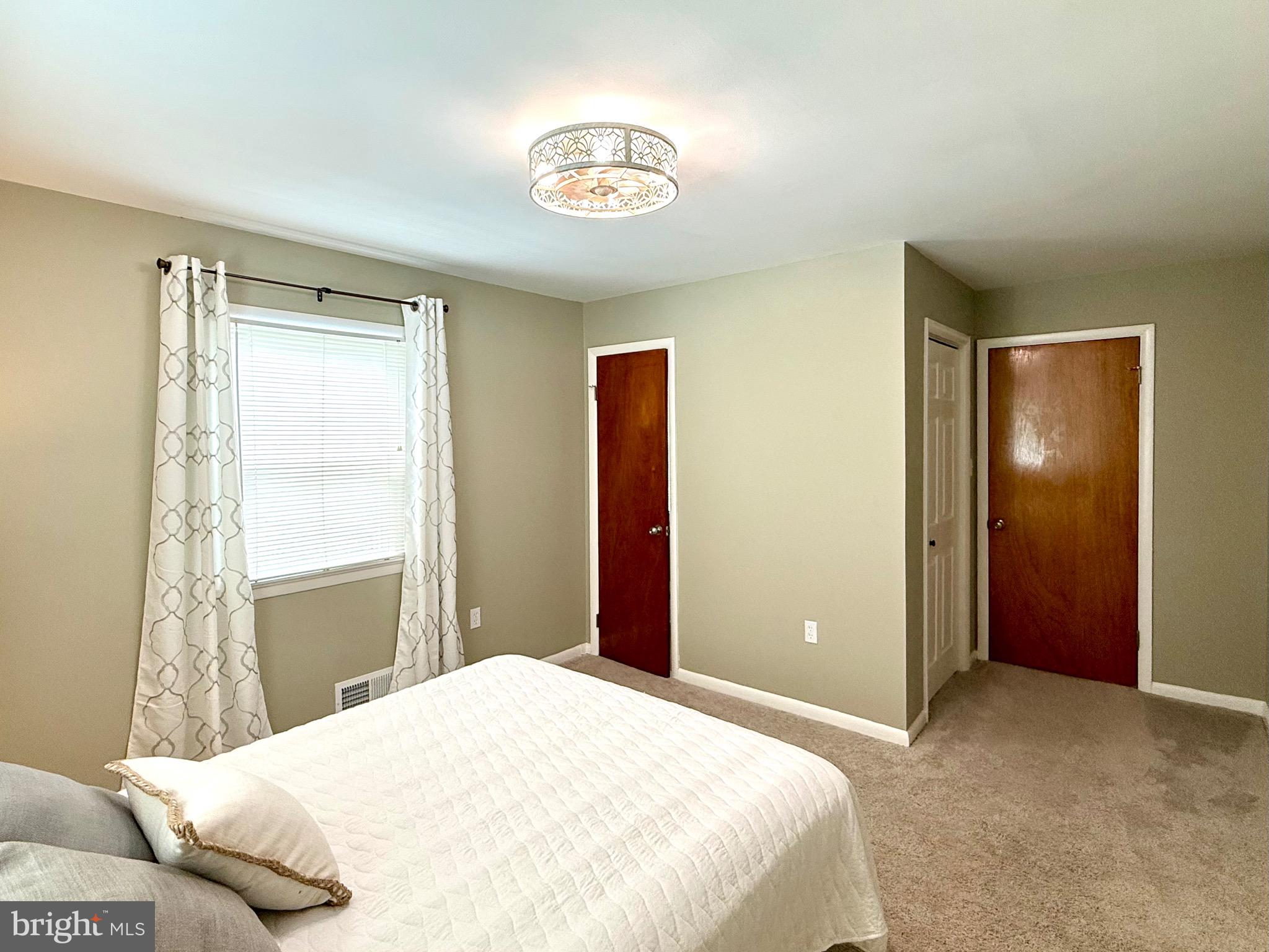 SAVAGE MEADOWS - Residential