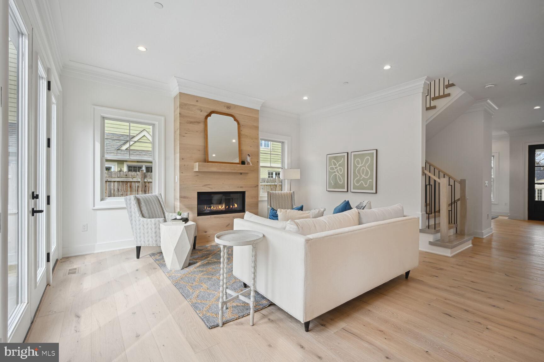 NORTH CHEVY CHASE - Residential