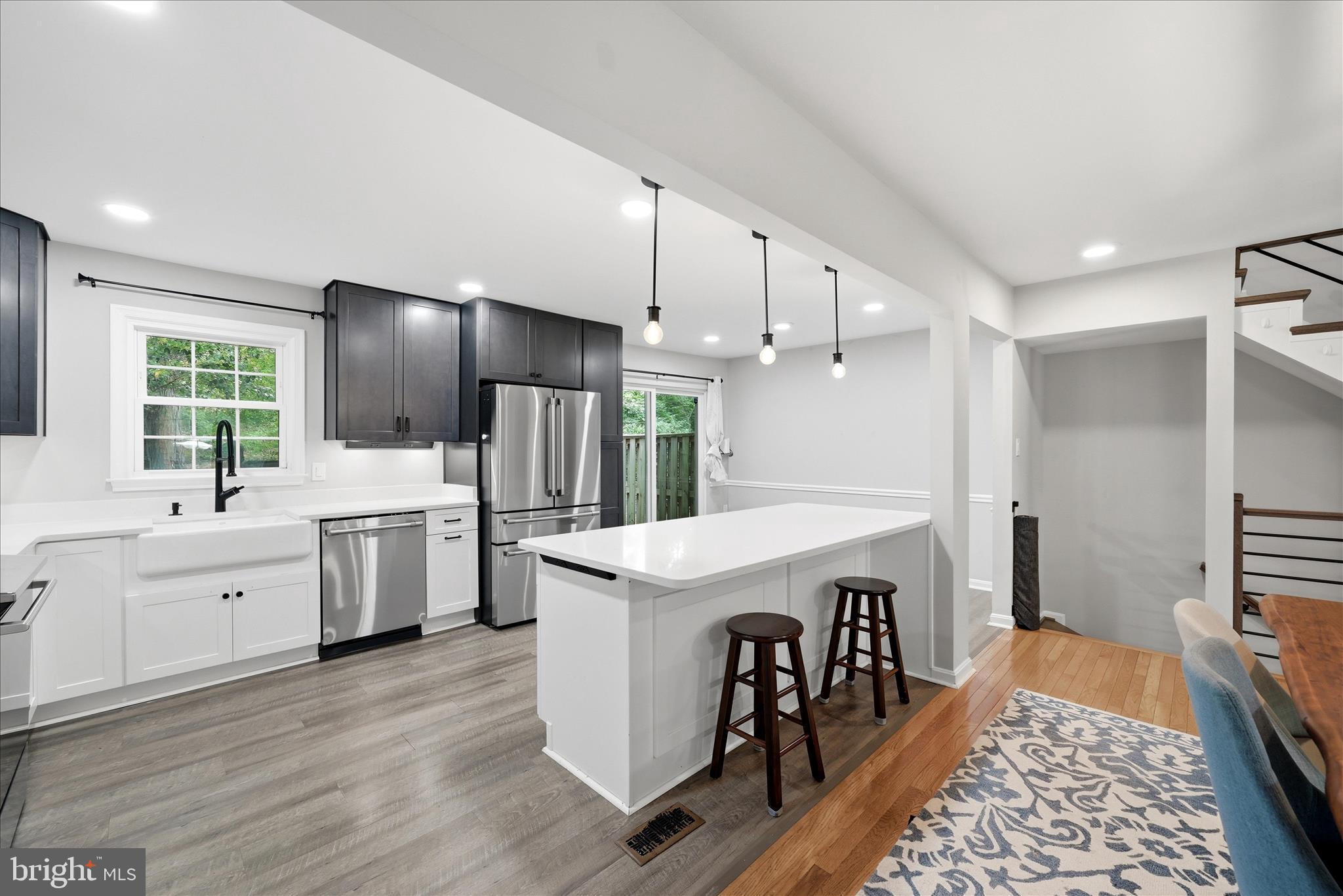 RESTON - Residential