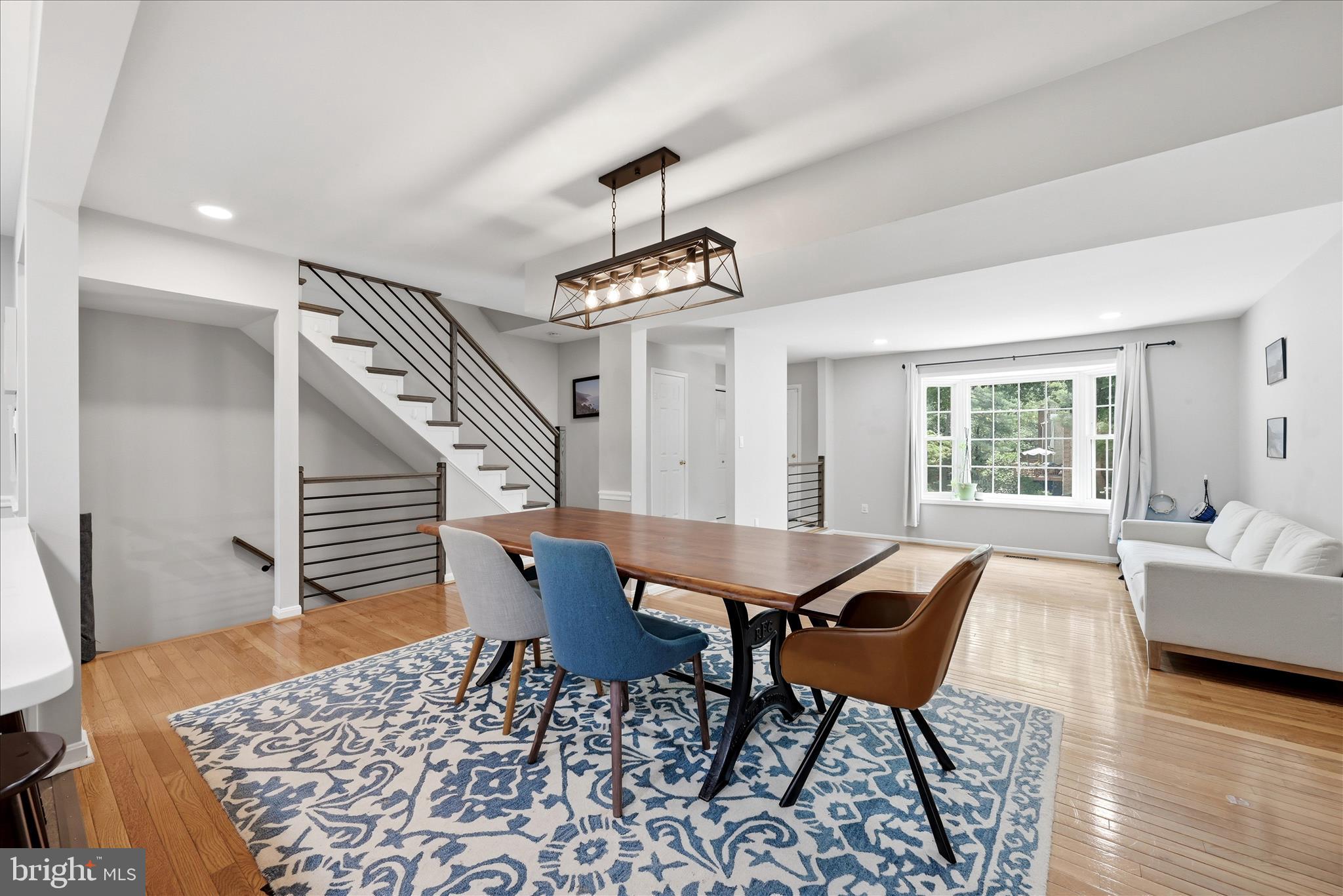 RESTON - Residential