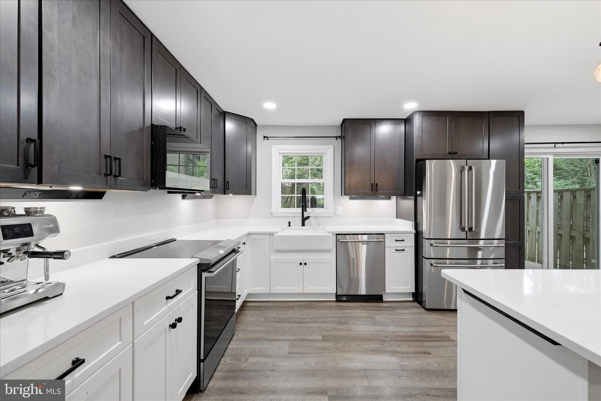 RESTON - Residential