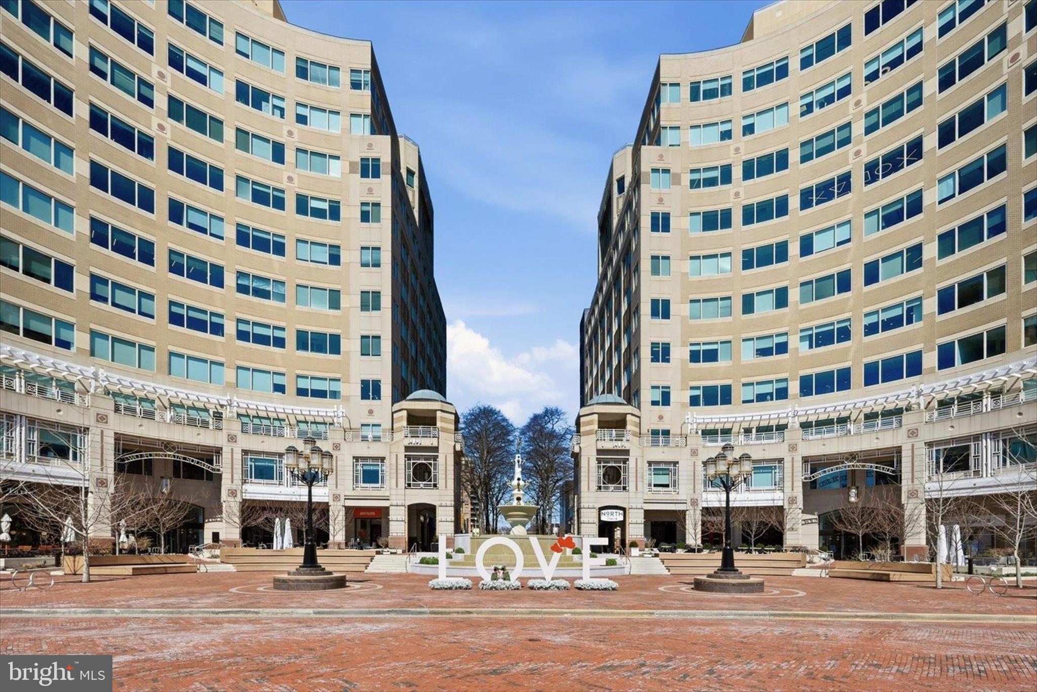RESTON - Residential