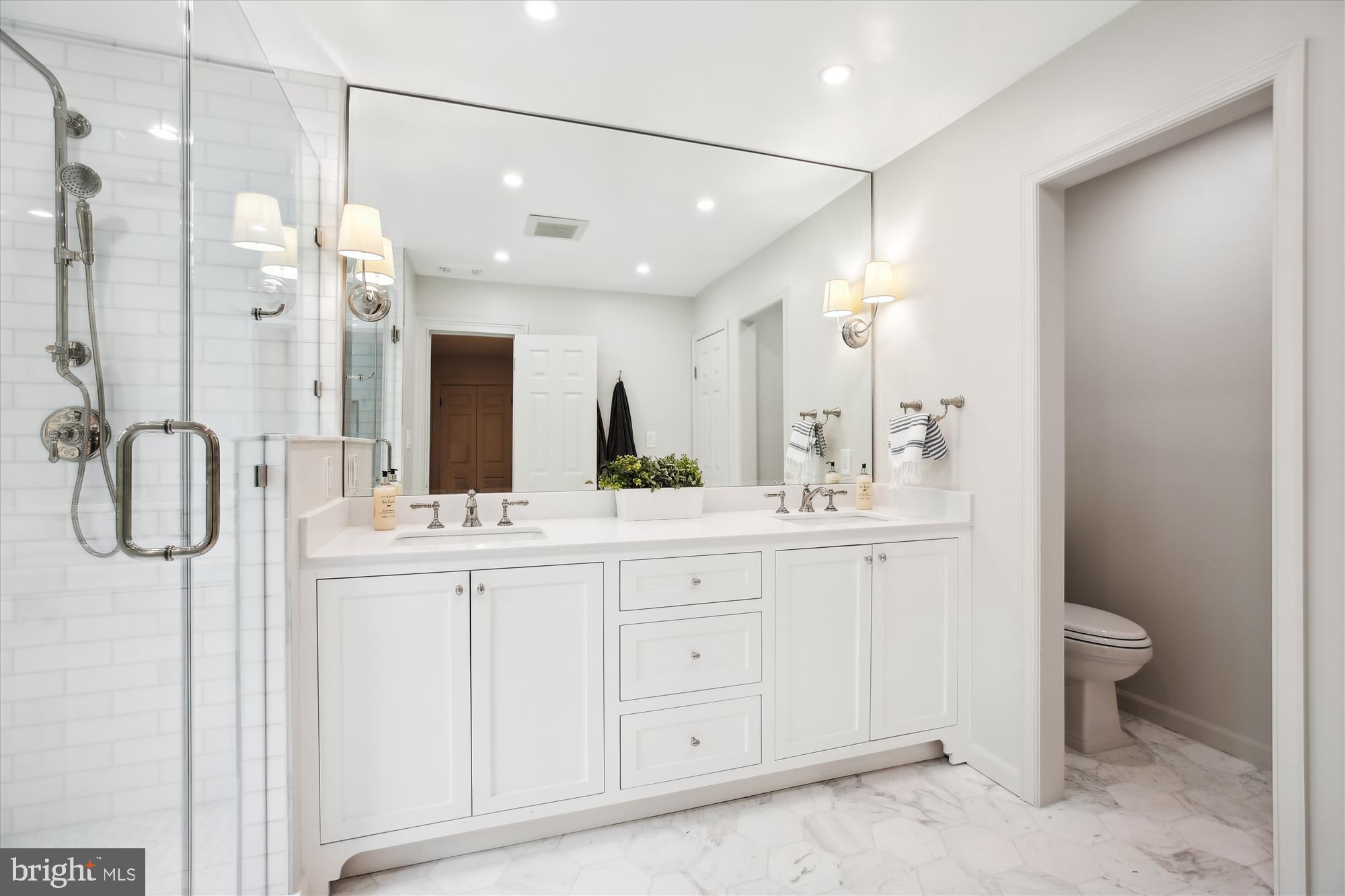 GLEN MILL VILLAGE - Residential