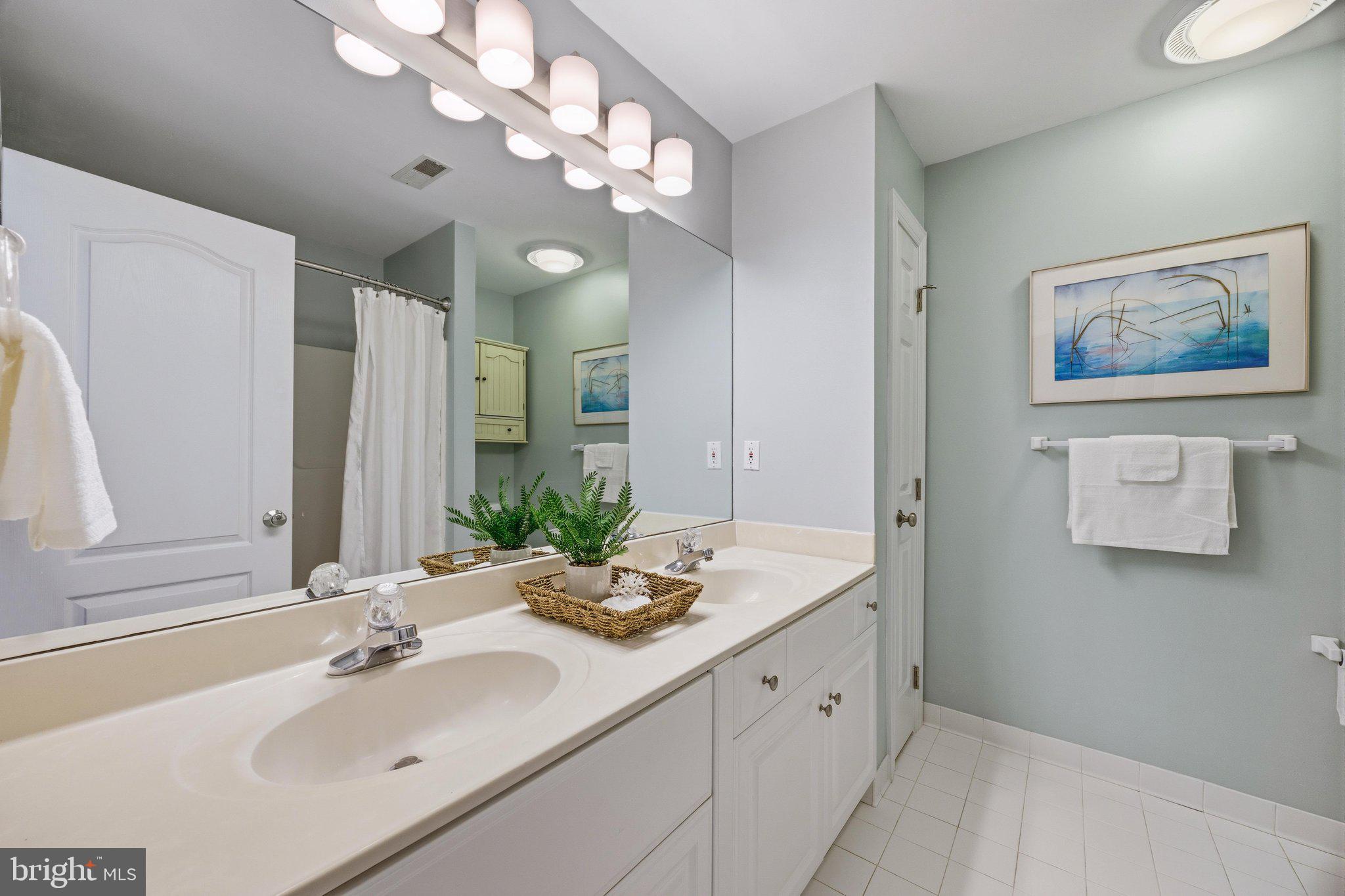 RANDALLS TRUST - Residential