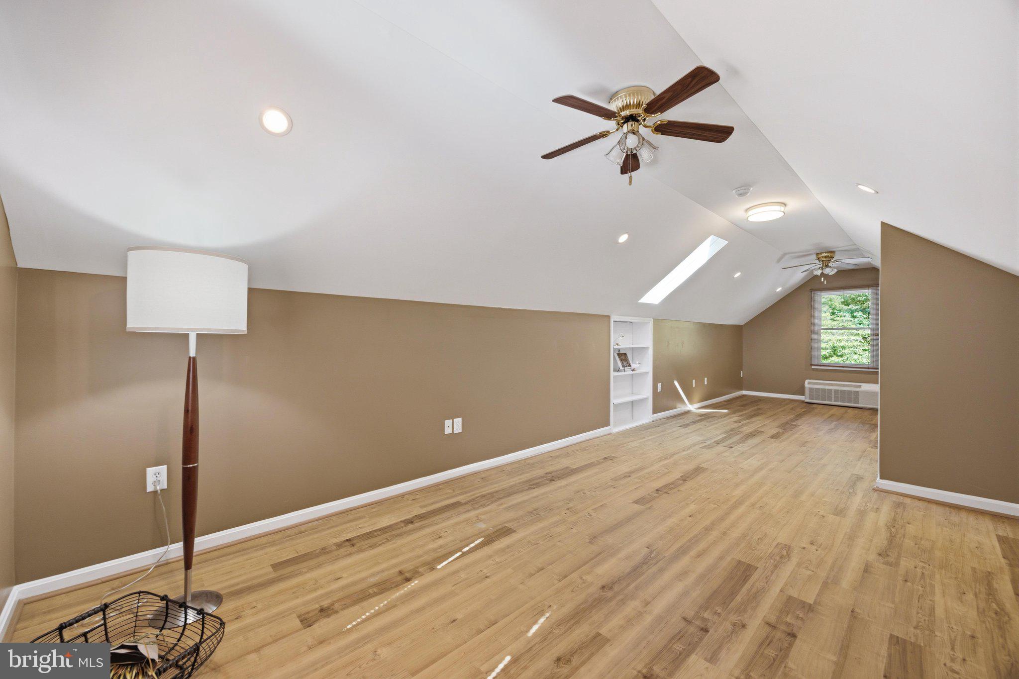 RANDALLS TRUST - Residential