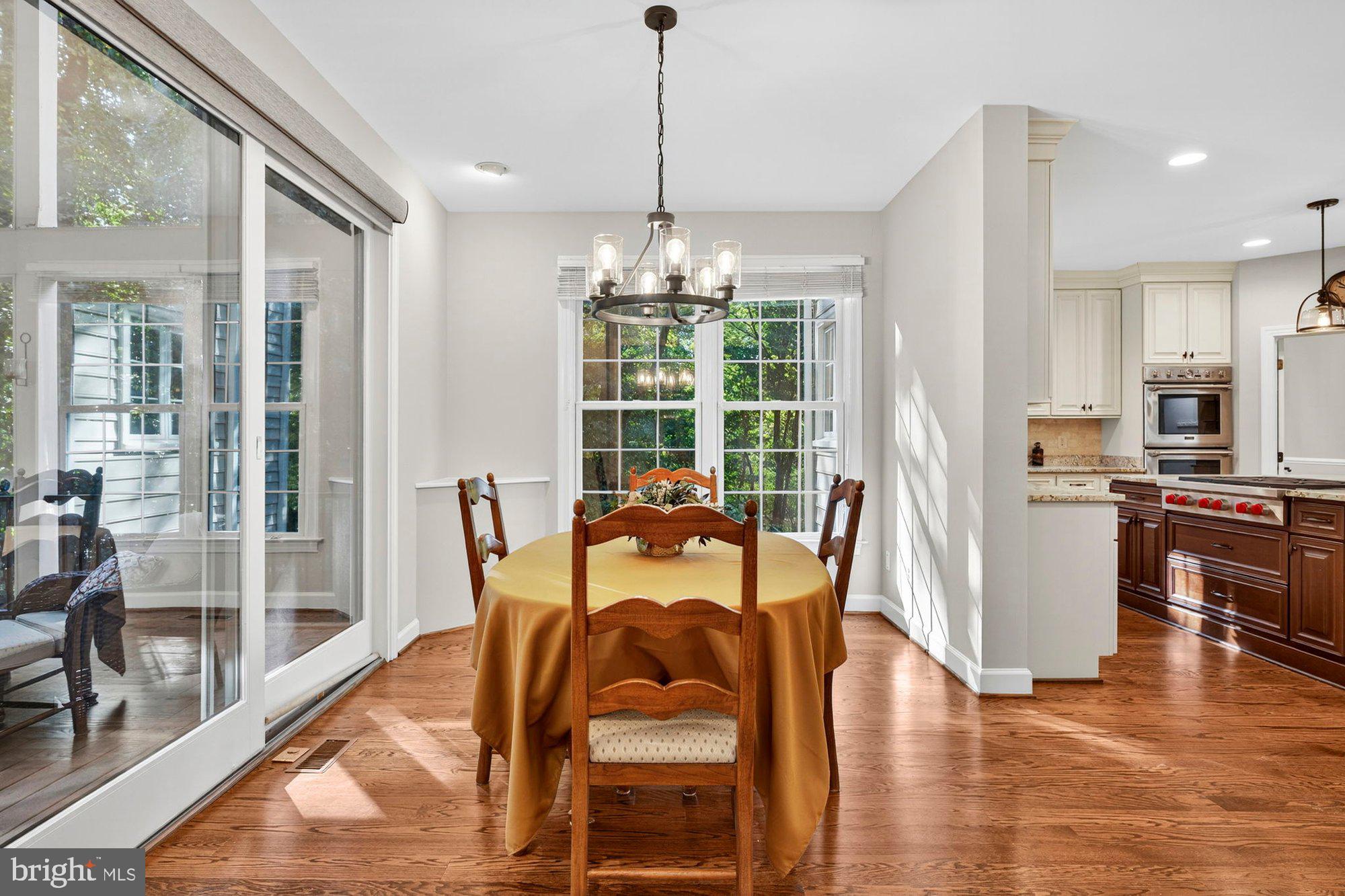 WEST OAKS ESTATES - Residential