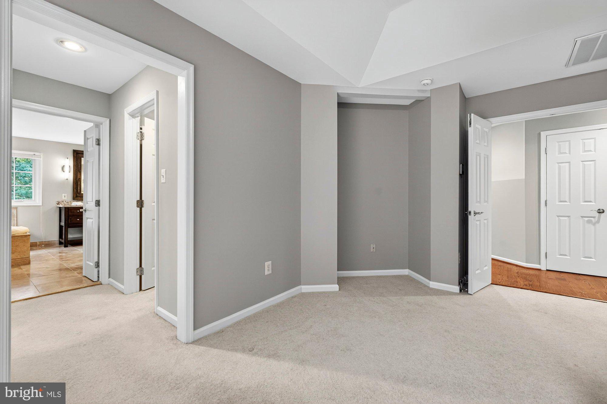 WEST OAKS ESTATES - Residential