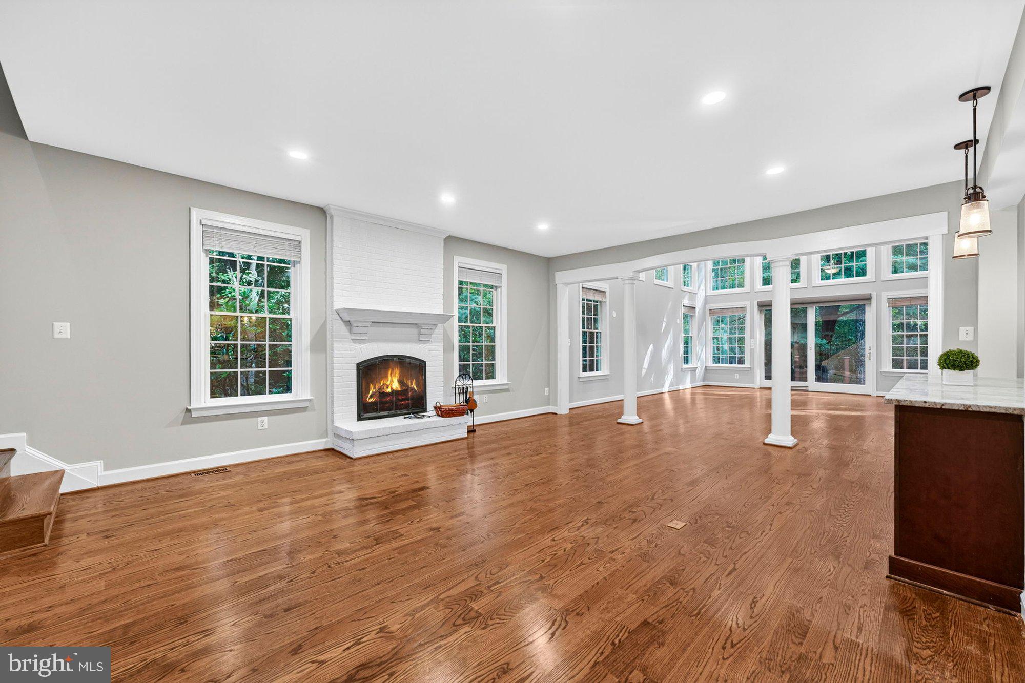 WEST OAKS ESTATES - Residential