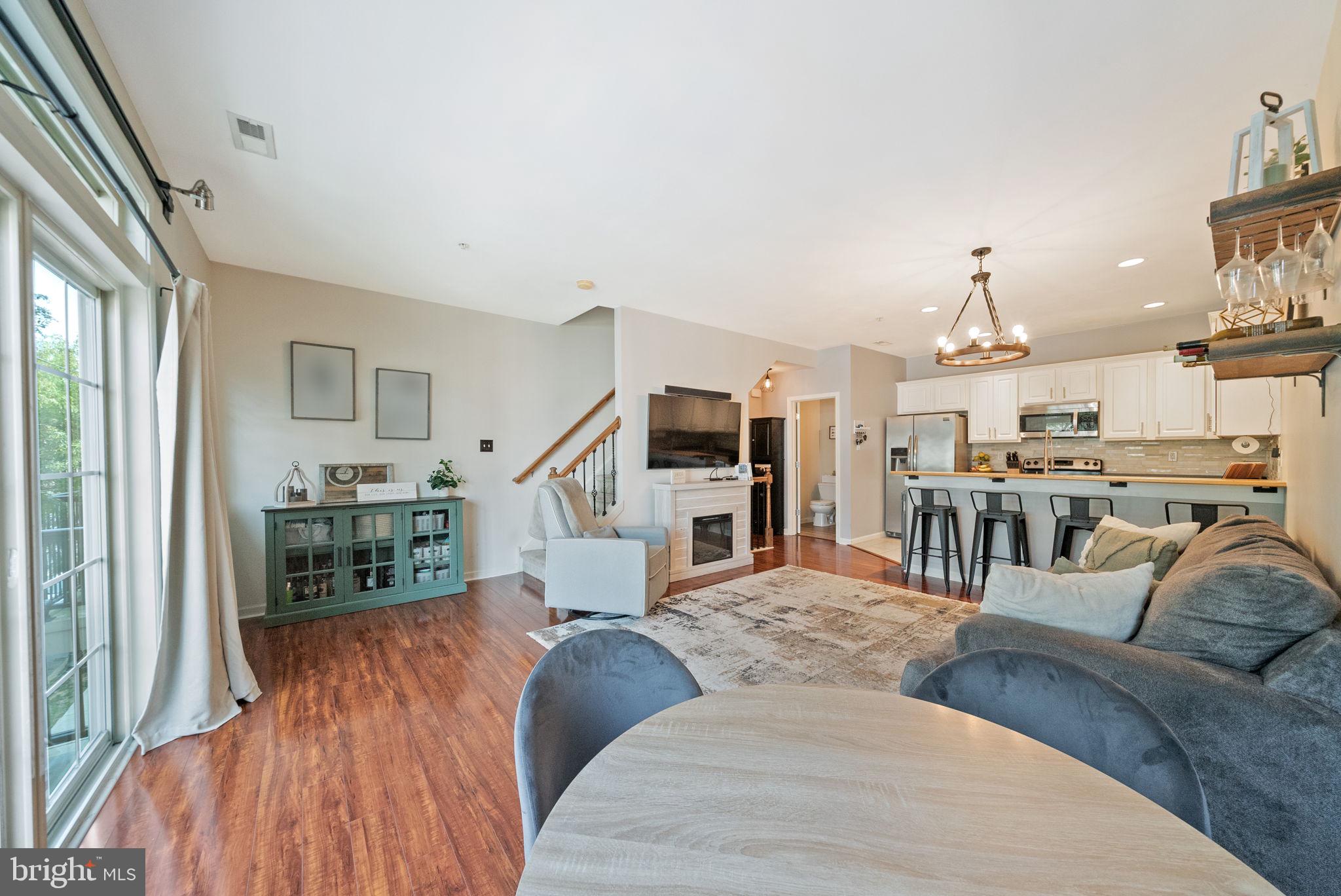 GREEN STREET MEWS - Residential