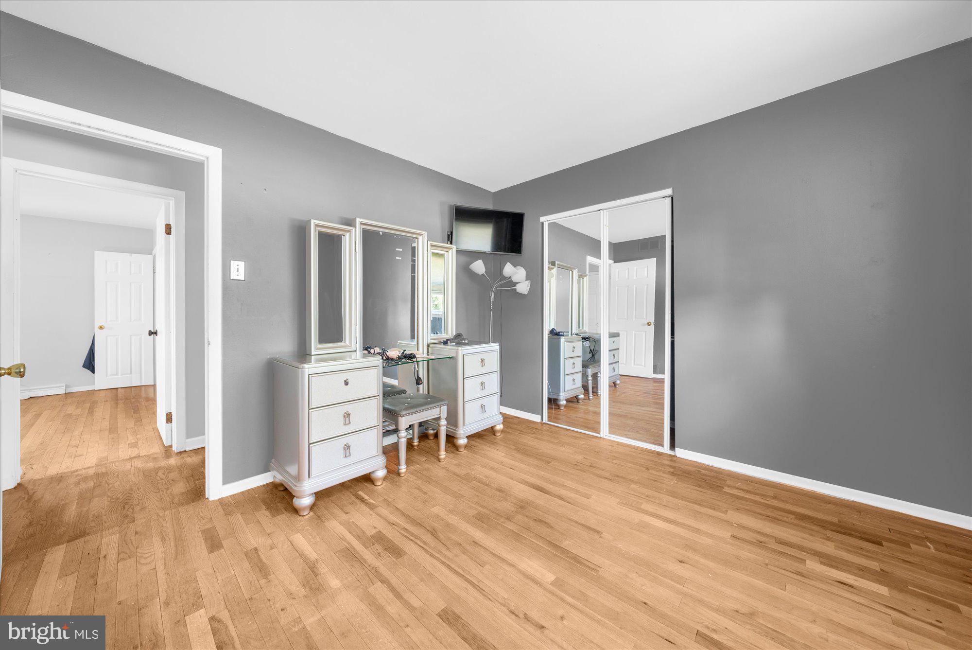 HUGHES PARK - Residential