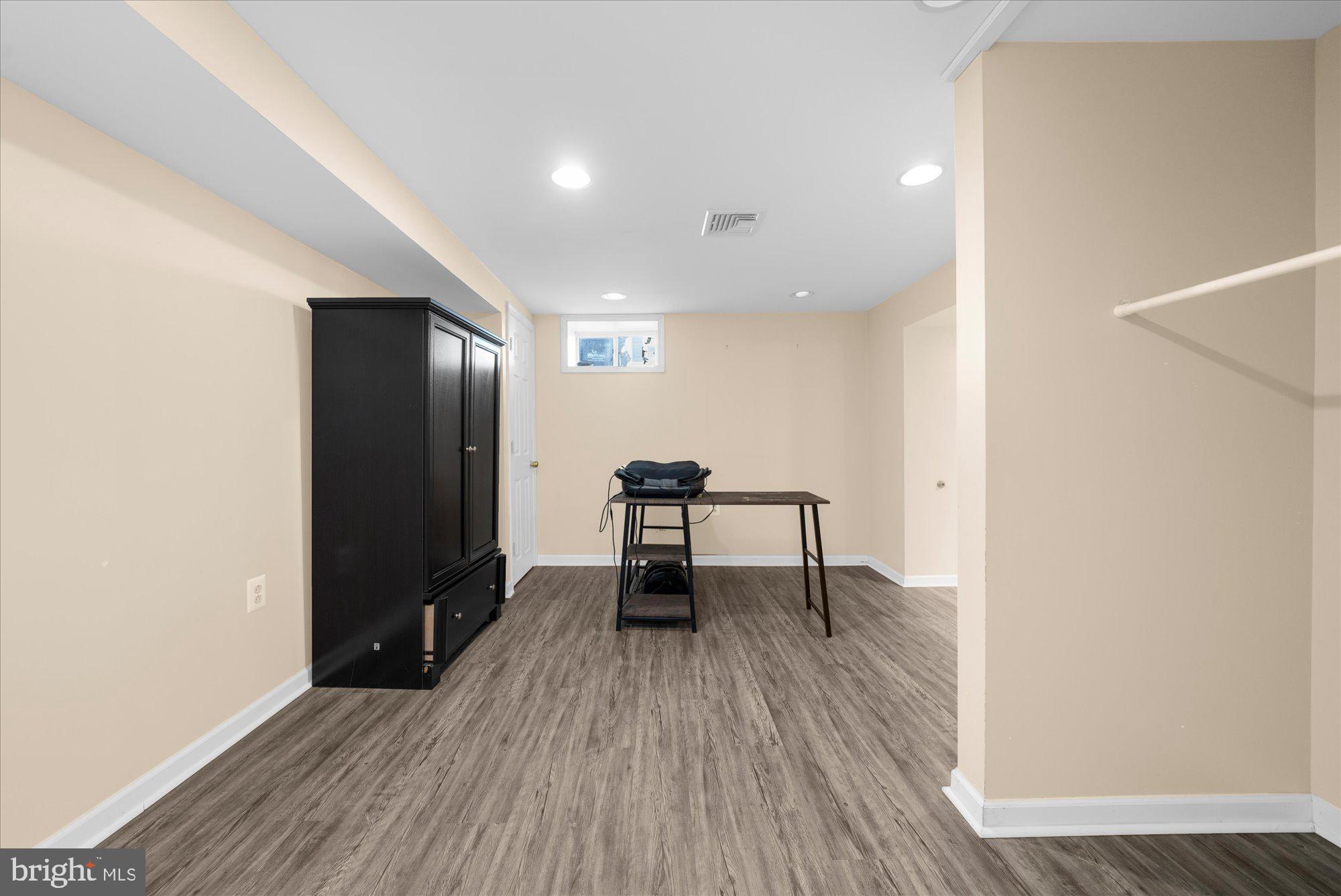 HUGHES PARK - Residential