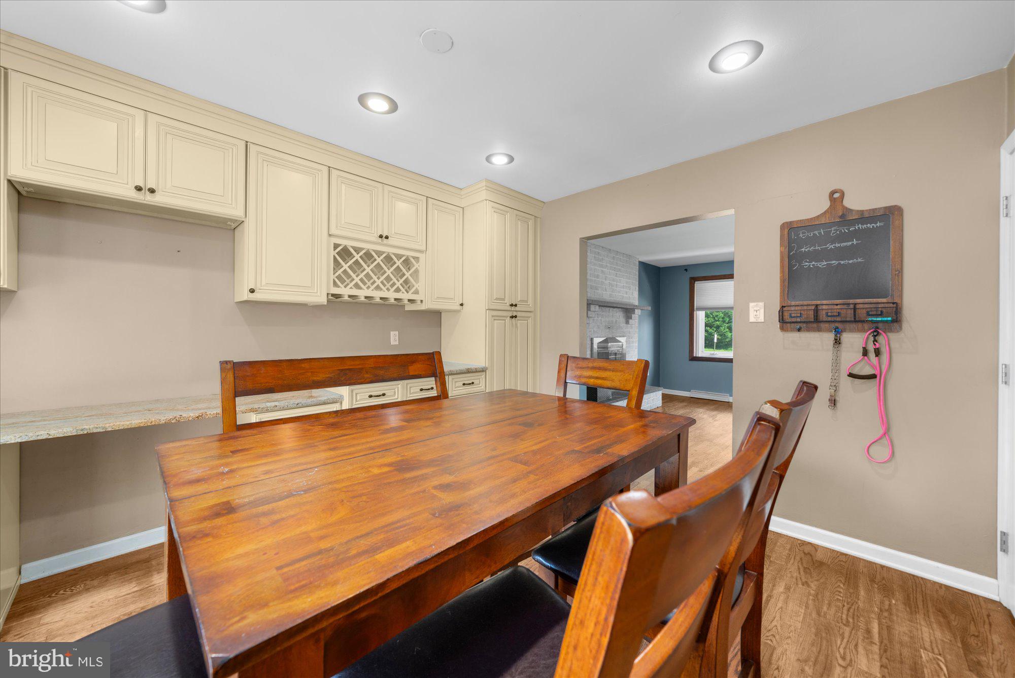 HUGHES PARK - Residential