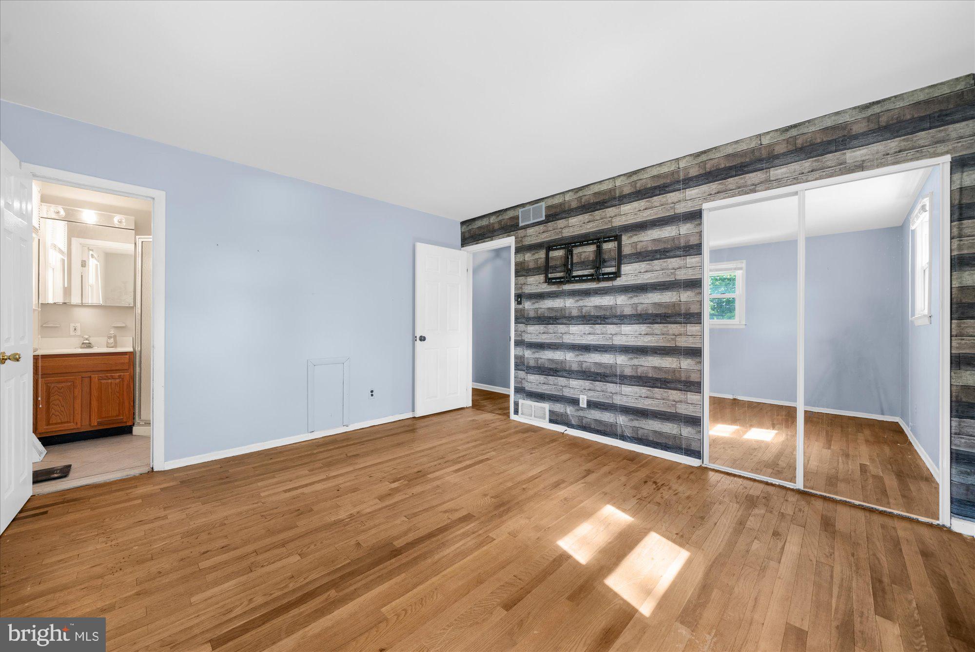 HUGHES PARK - Residential