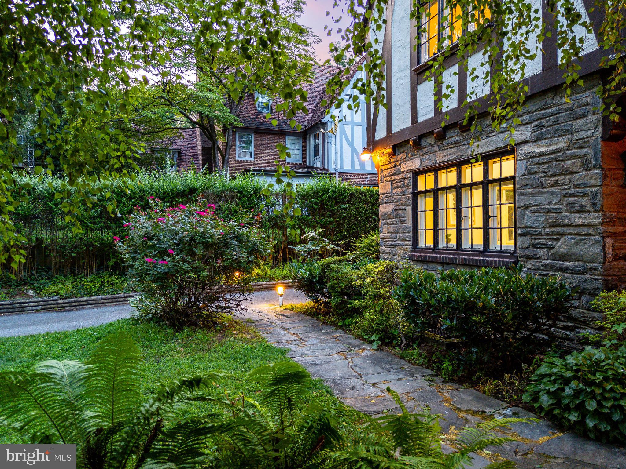 BRYN MAWR - Residential
