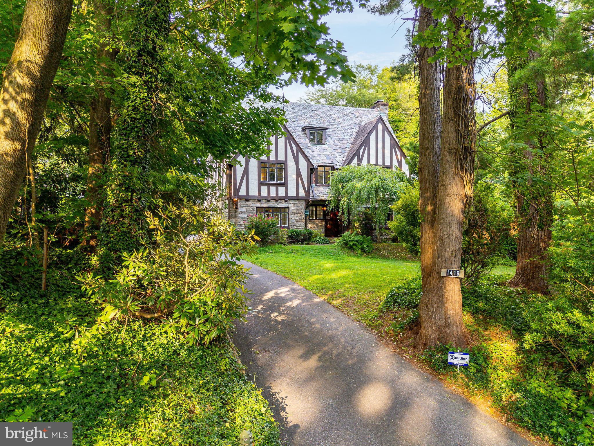 BRYN MAWR - Residential