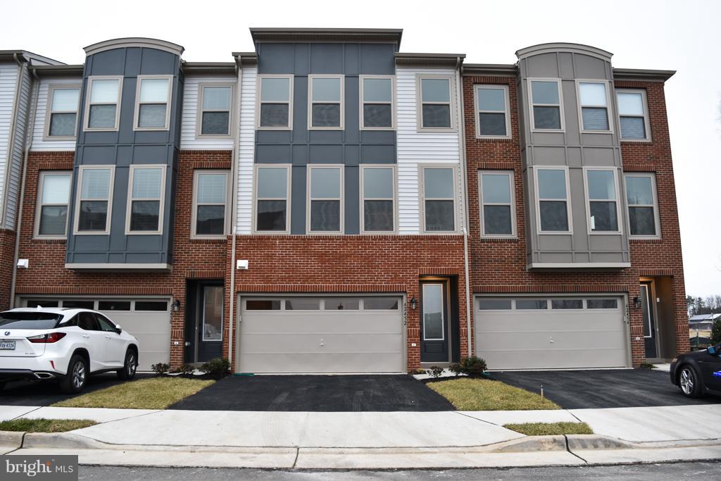 GATEWAY COMMONS - Residential