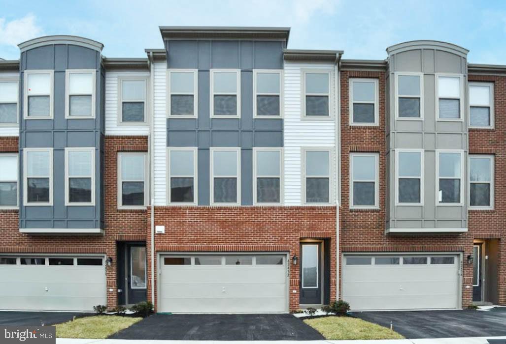 This towhnome shows like it is brand new. Beautiful large  Van Metre townhome has an open floor plan, hardwoods on the main level, a gourmet kitchen with granite and island. The deck off the kitchen is so perfect for being outdoors.  There is a large primary bedroom with walk in closet and a full bath. The large basement has a familly room, full bath and there is a garage. The  large windows make this a beautiful bright home. GREAT location!!!!