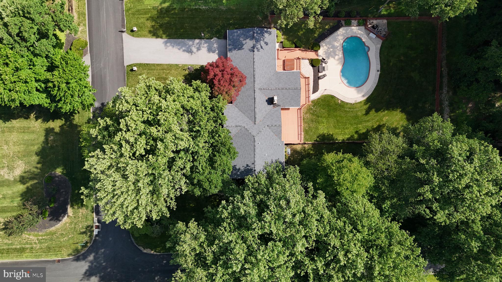 HICKORY MEADOW - Residential