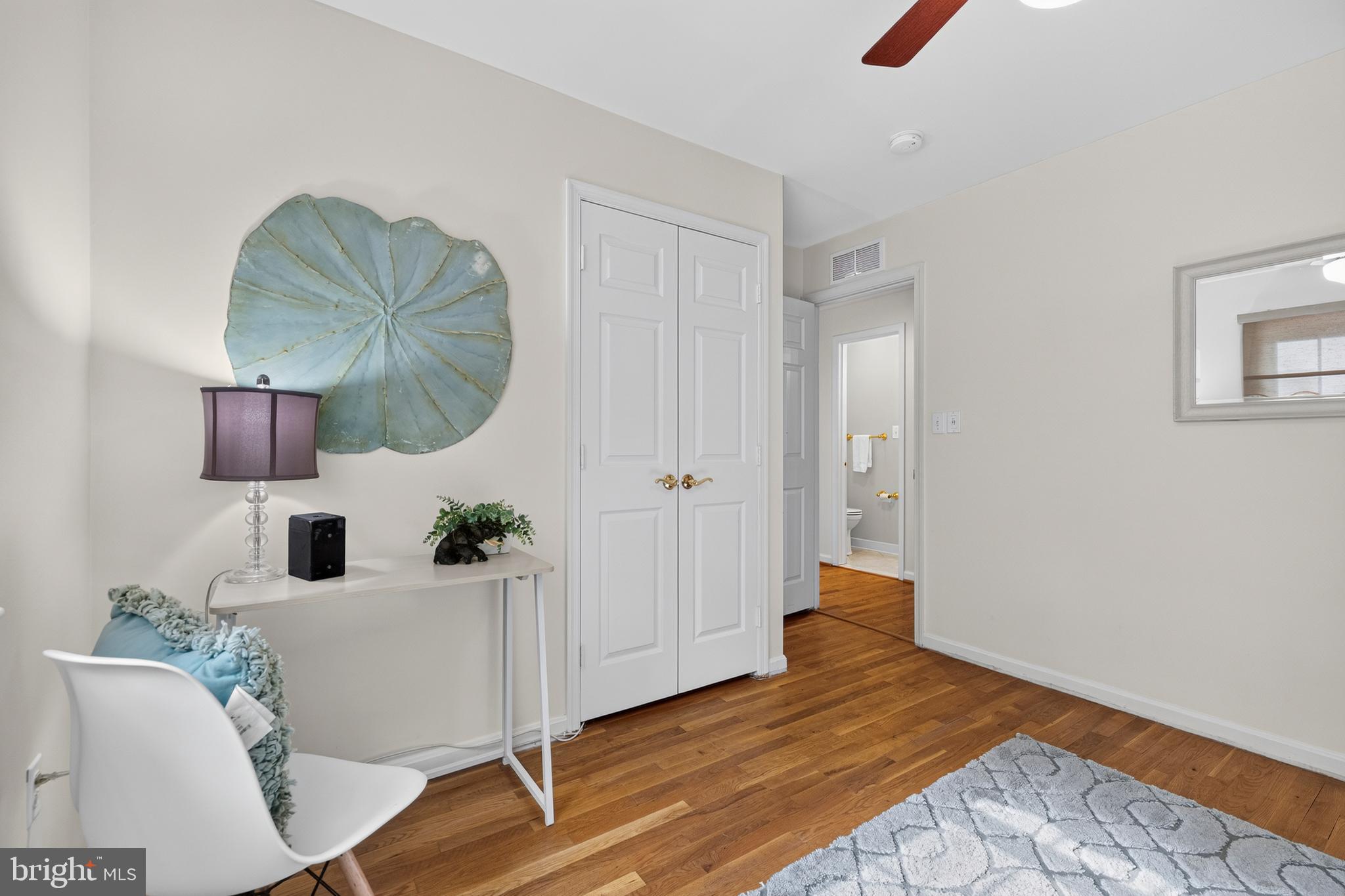 HICKORY MEADOW - Residential