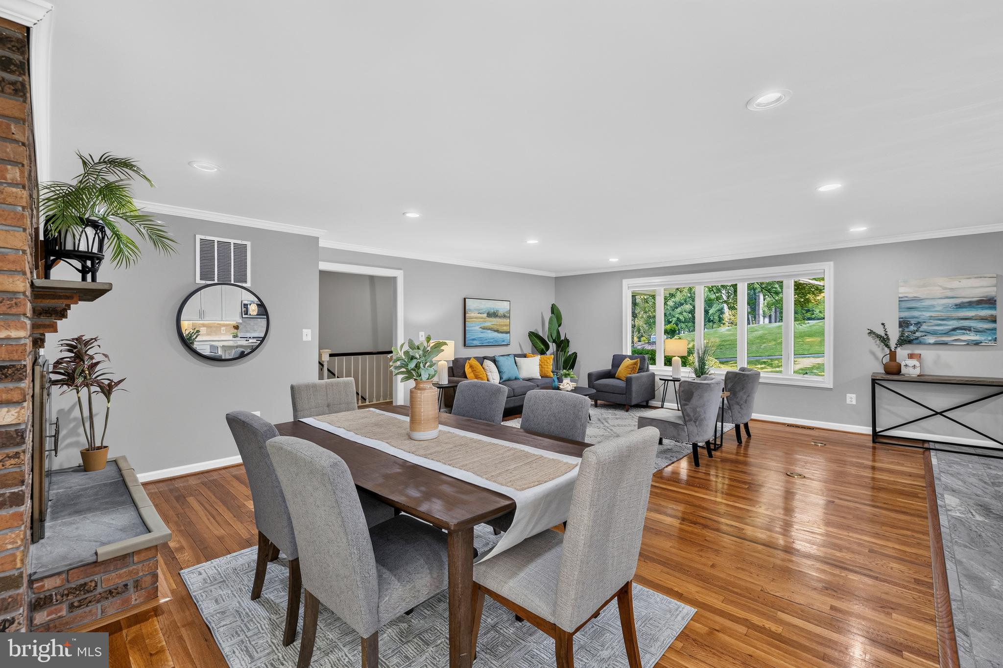 HICKORY MEADOW - Residential