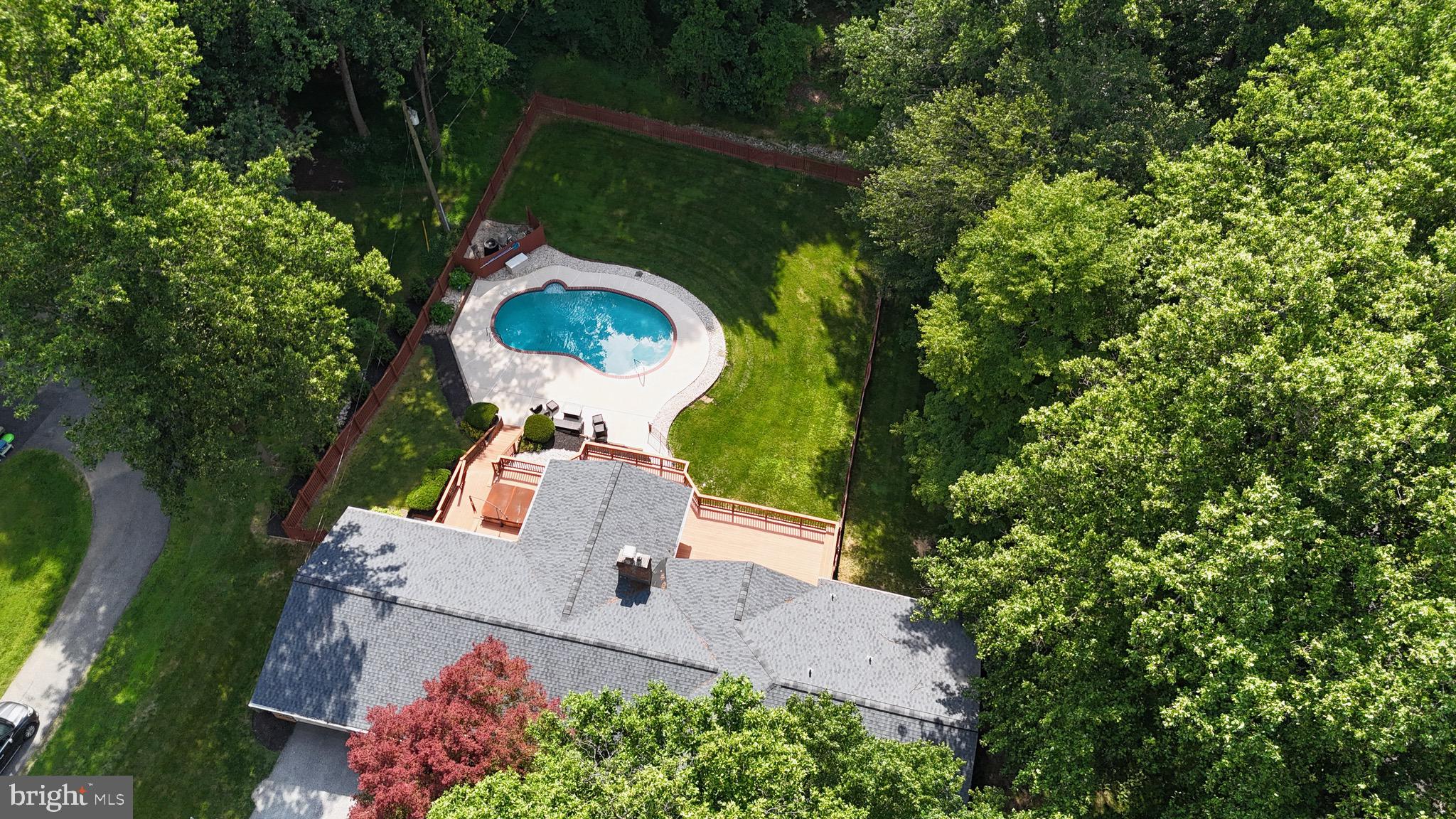 HICKORY MEADOW - Residential